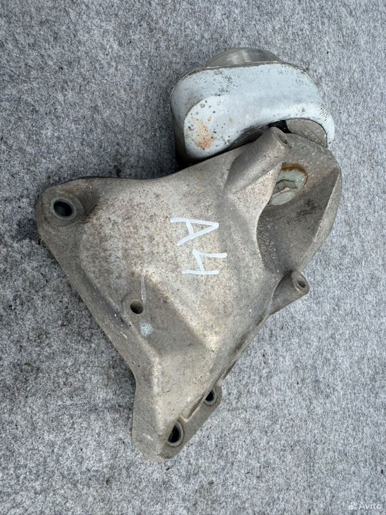 Подушка кпп Audi a4, 2200 рублей, Семиозерка