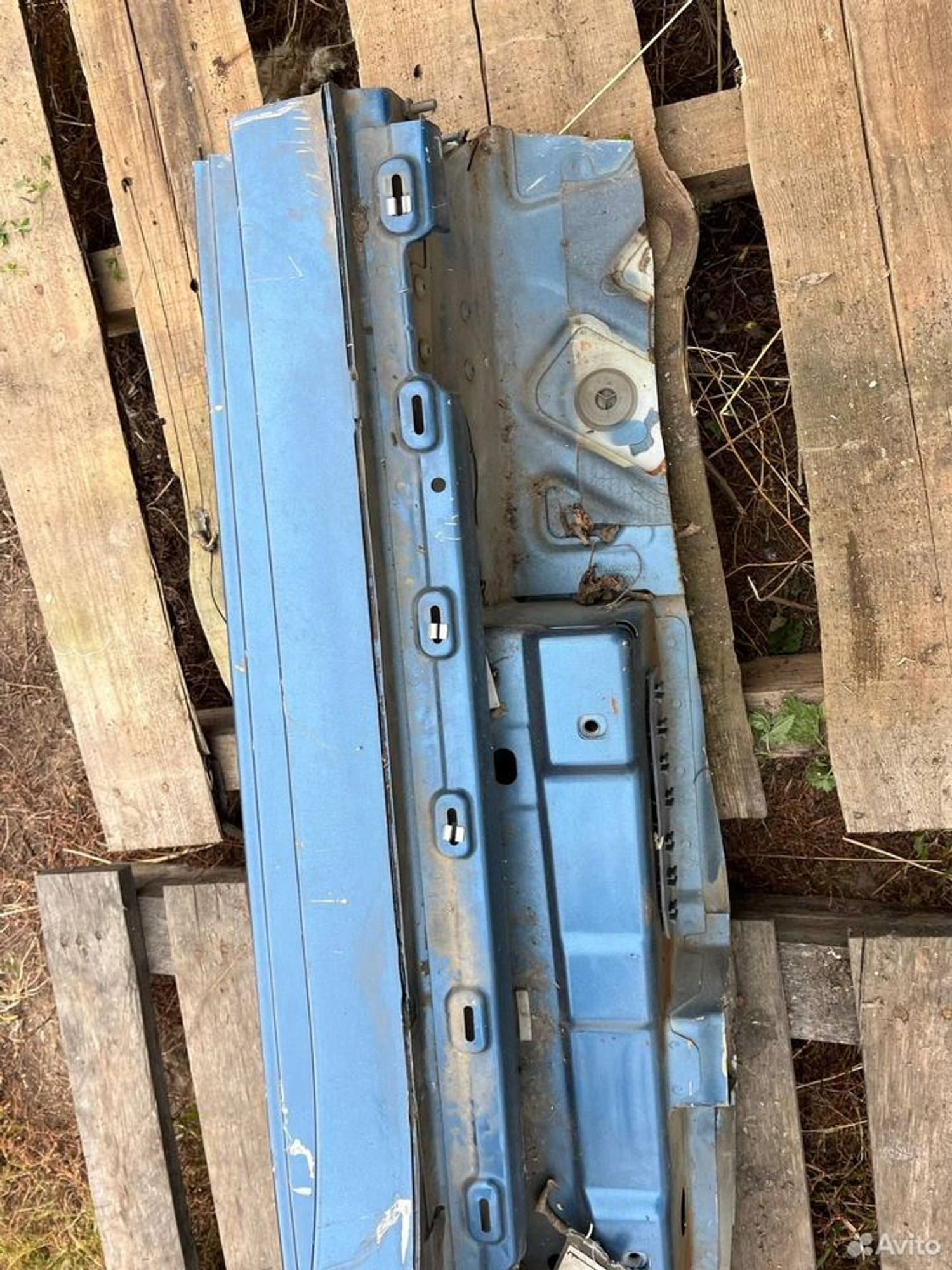 Стойка кузова левая Jetta 6, 15000 рублей, Семиозерка