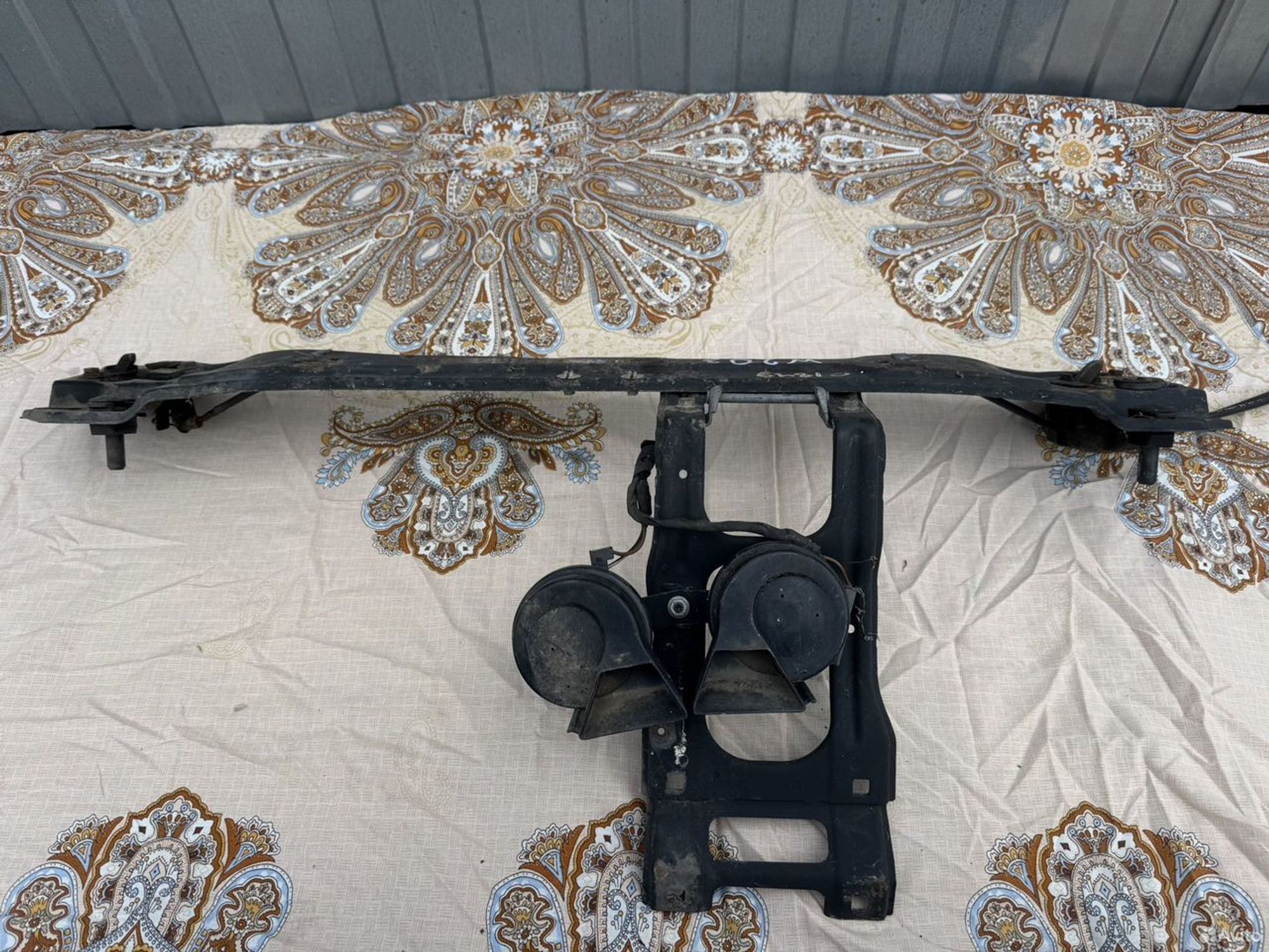 Планка телевизора Mercedes W203, 2000 рублей, Семиозерка