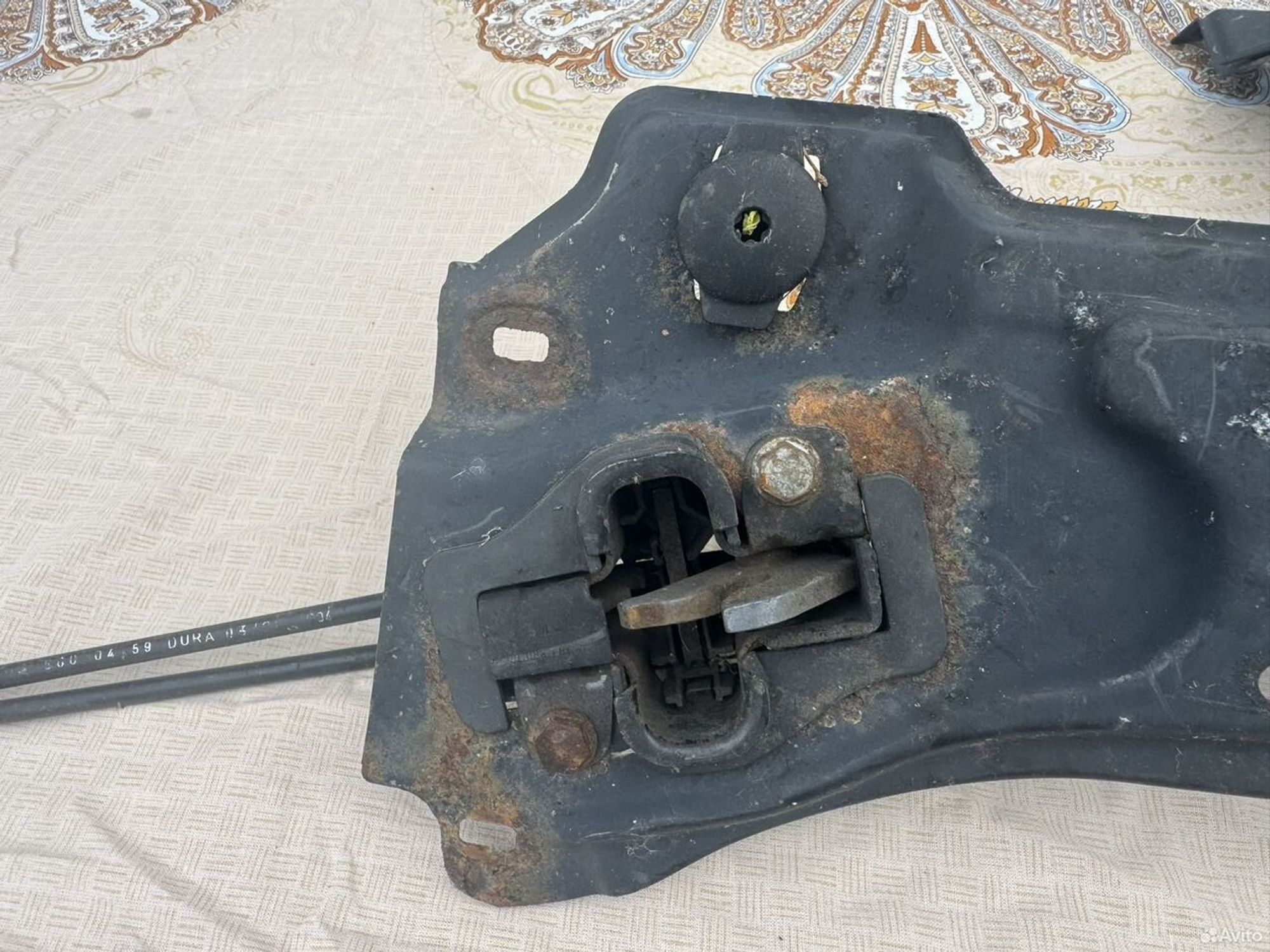 Планка телевизора Mercedes W203, 2000 рублей, Семиозерка