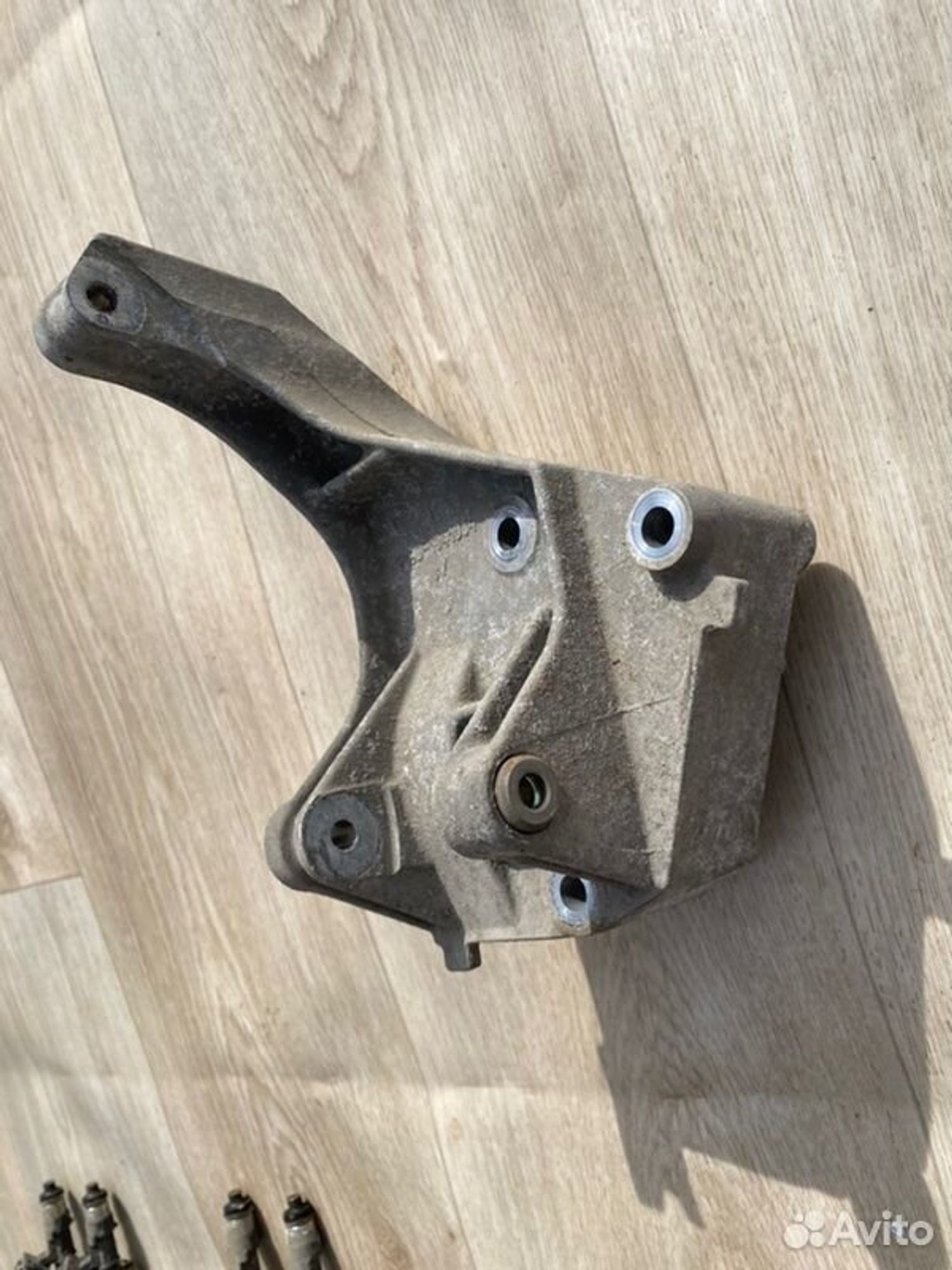 Кронштейн генератора Лада Калина 2 11193 2013, 900 рублей, Семиозерка