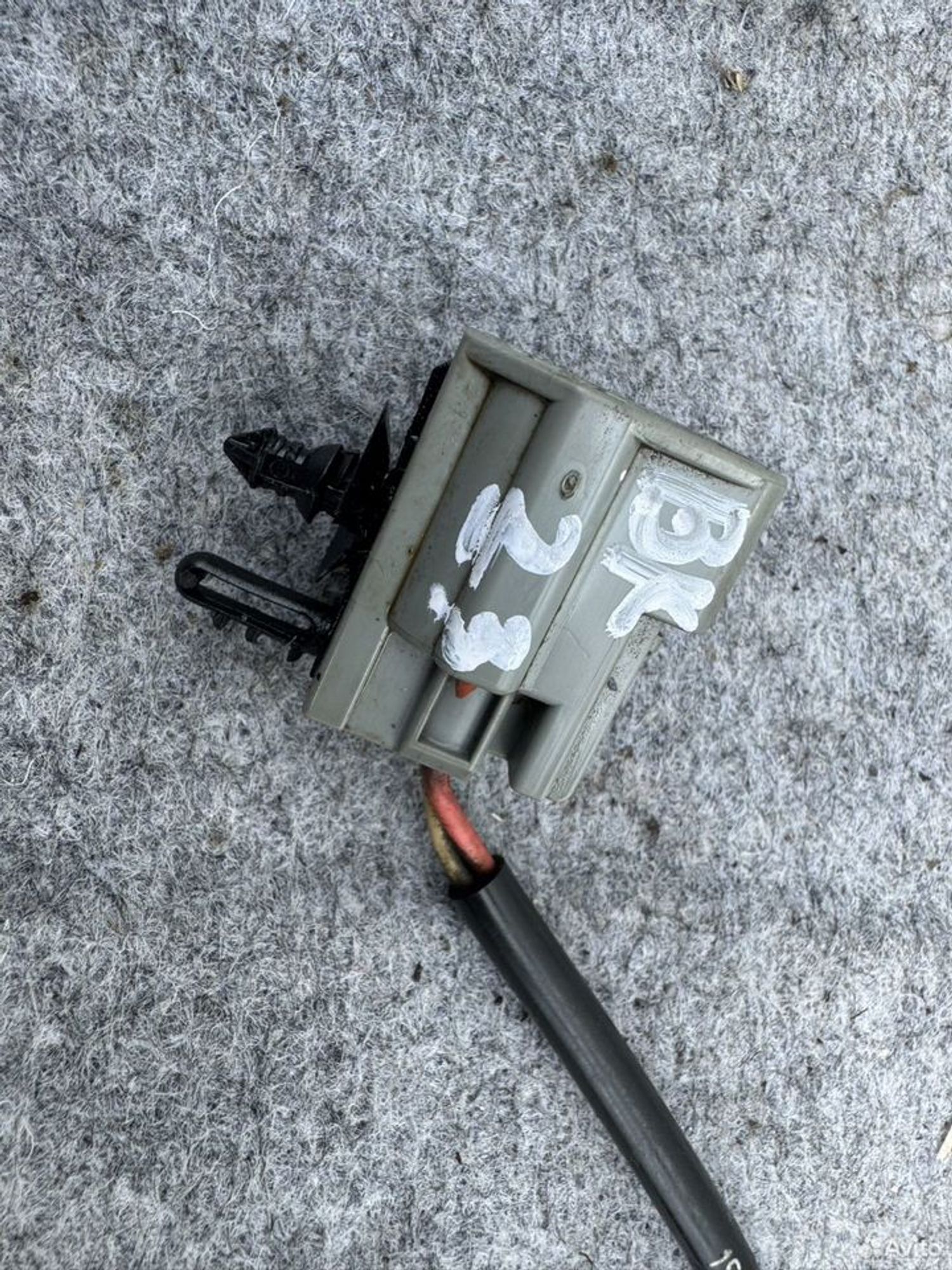 Датчик детонации Mazda 3 bk, 1000 рублей, Семиозерка