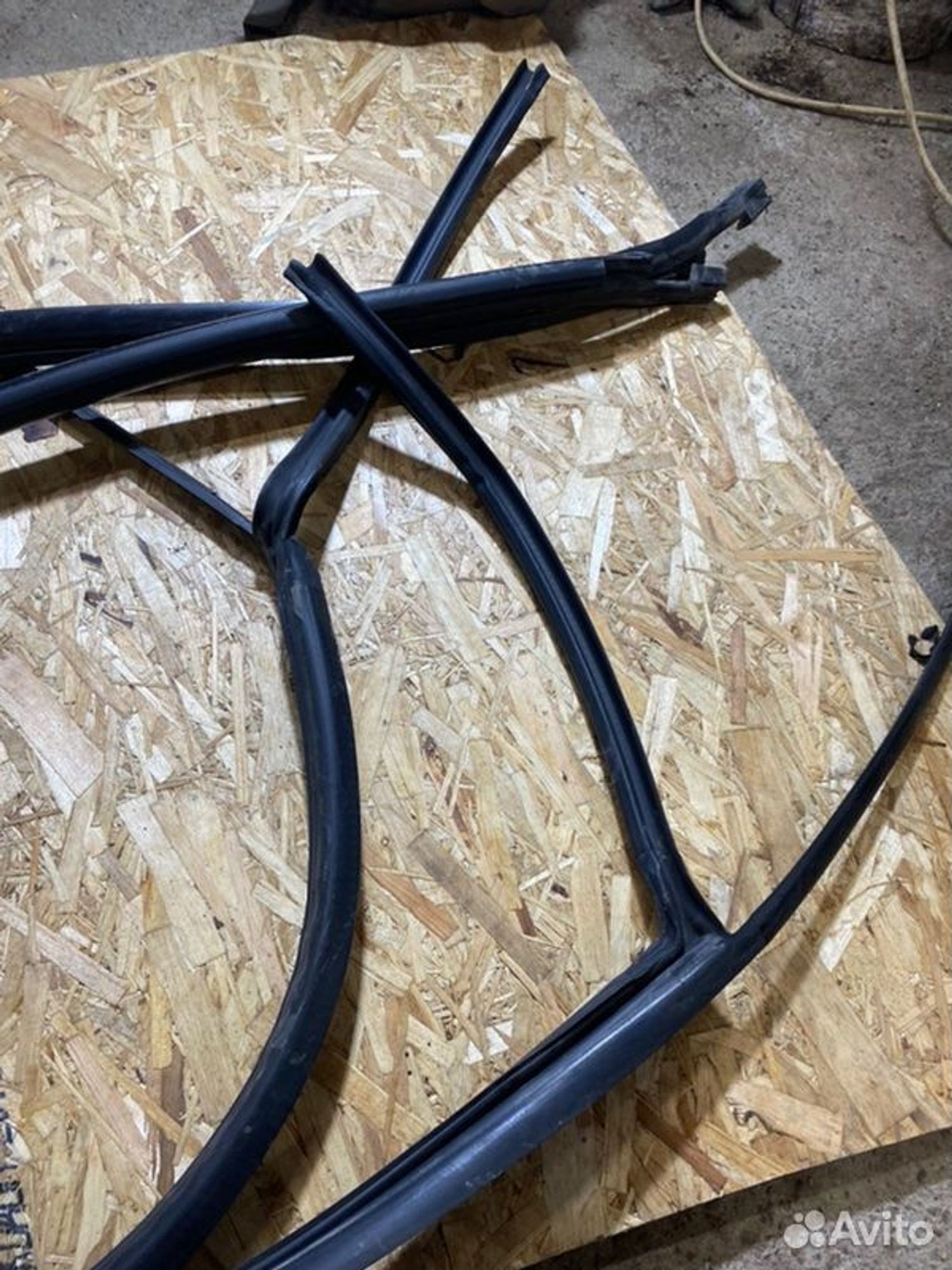 Уплотнитель стекла двери Bmw X5 E53 M57D30 2003, 1200 рублей, Семиозерка