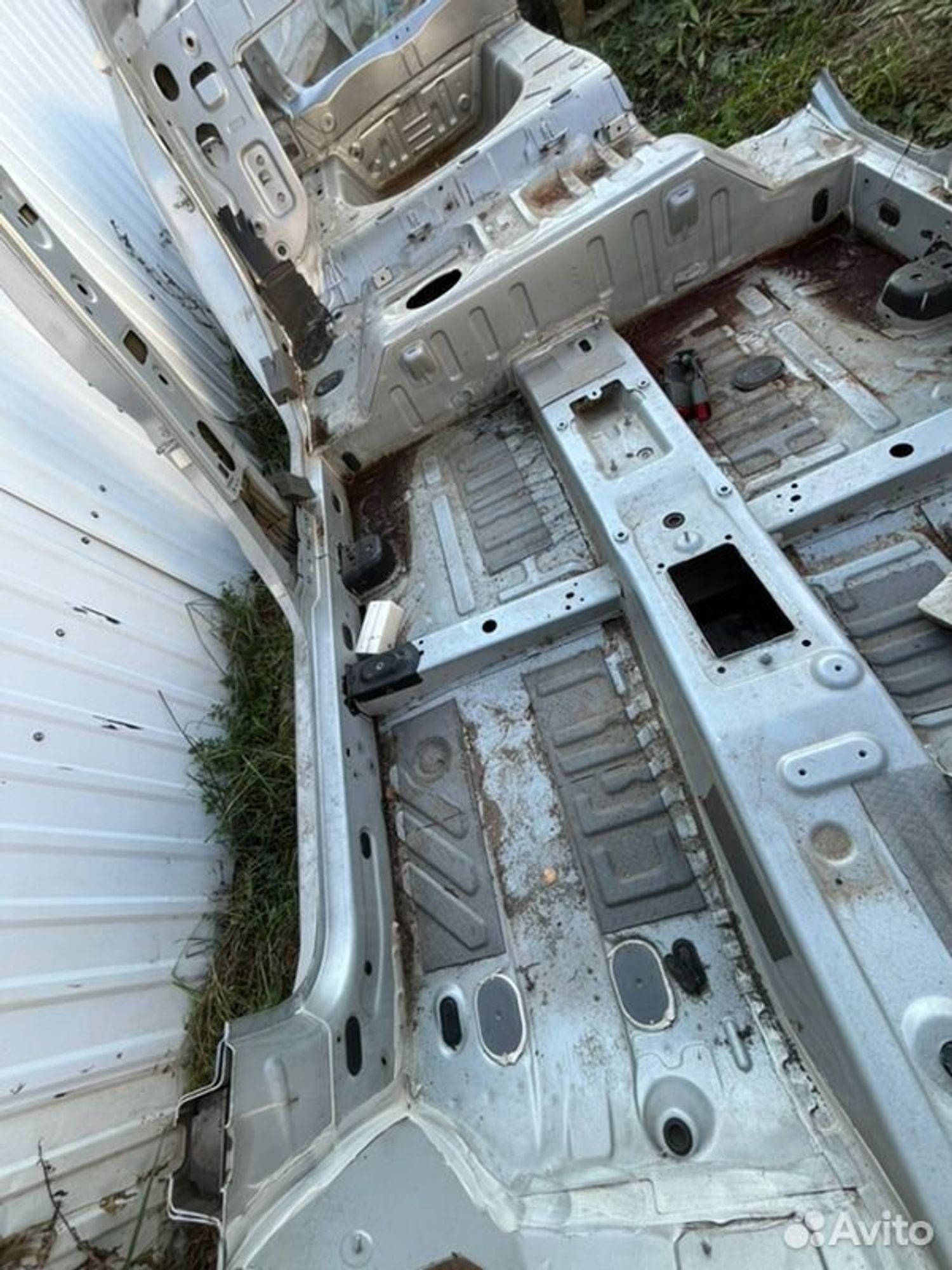 Порог кузова правый Renault Logan L8 K7M 2022, 10000 рублей, Семиозерка