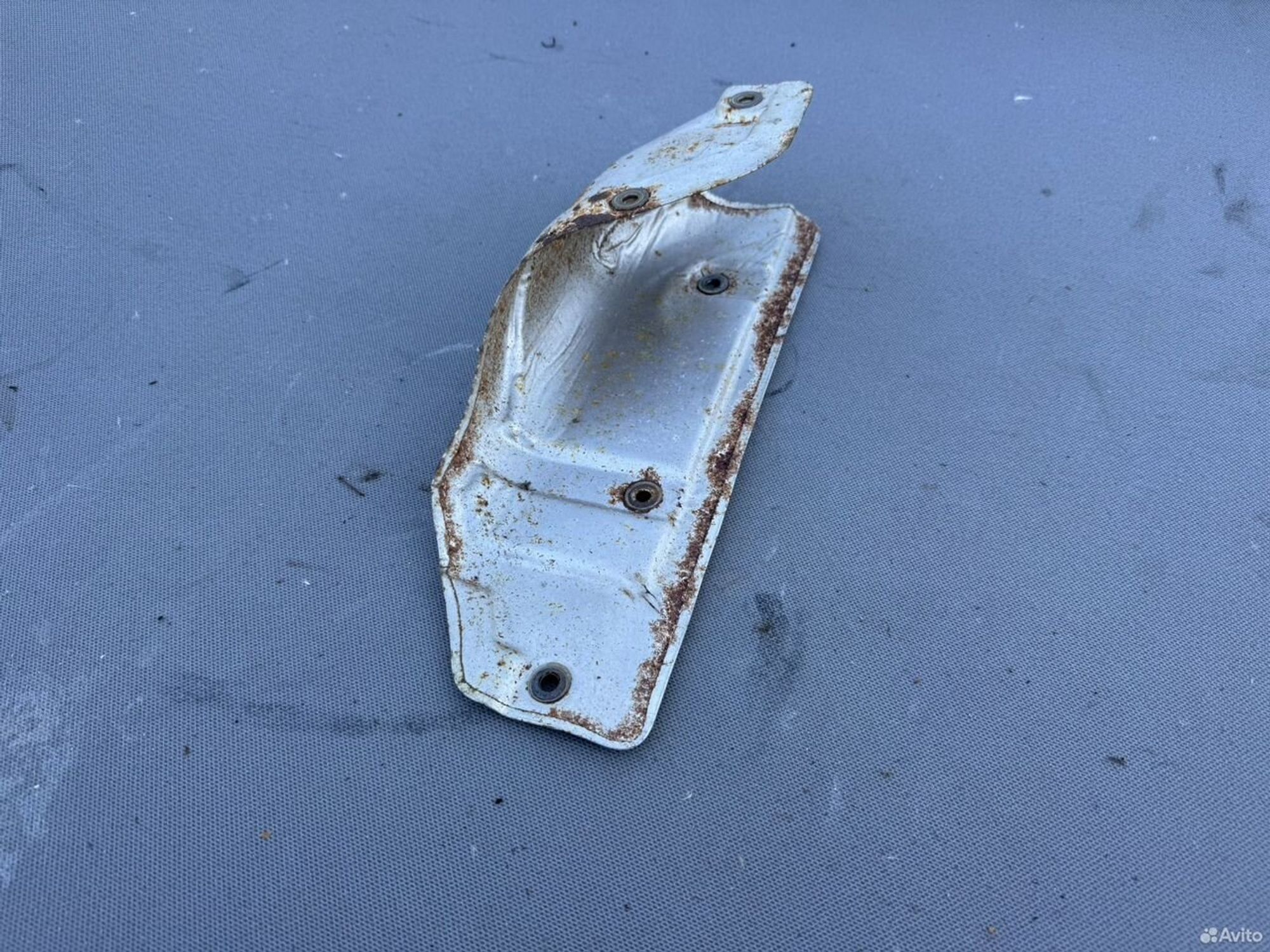 Тепловой экран коллектора Mercedes w203, 1000 рублей, Семиозерка