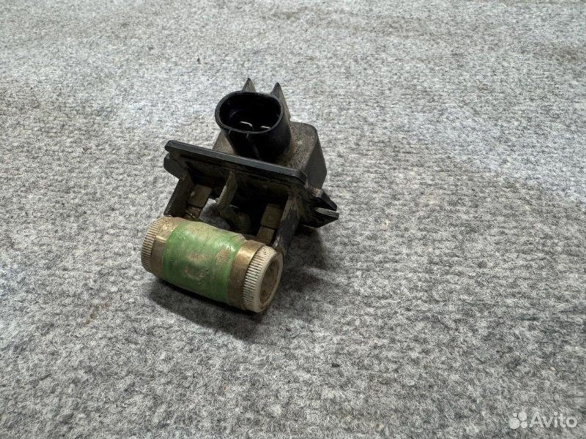 Резистор включения вентилятора Hyundai Solaris, 1000 рублей, Семиозерка