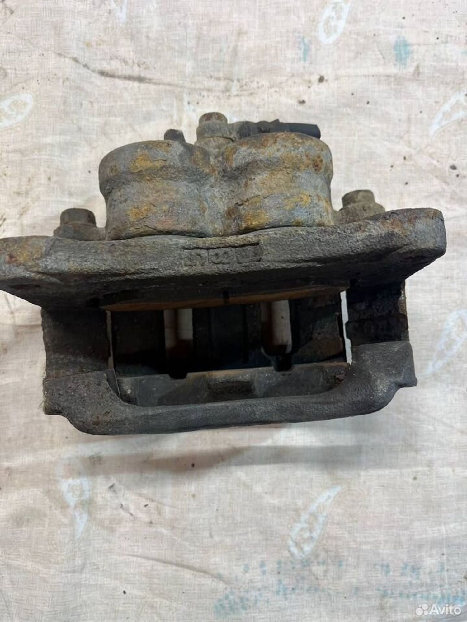 Суппорт передний левый Pajero 3, 3500 рублей, Семиозерка