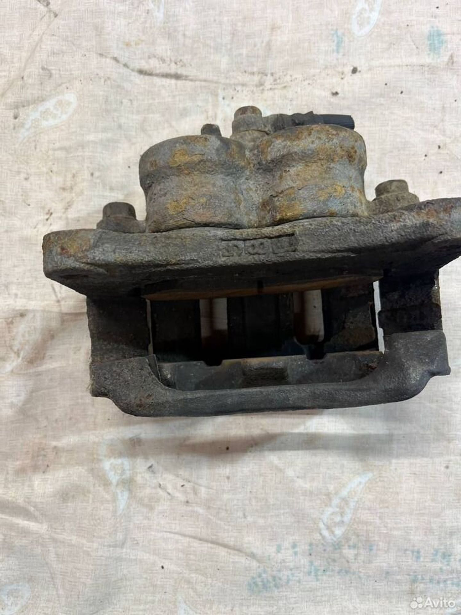 Суппорт передний левый Pajero 3, 3500 рублей, Семиозерка