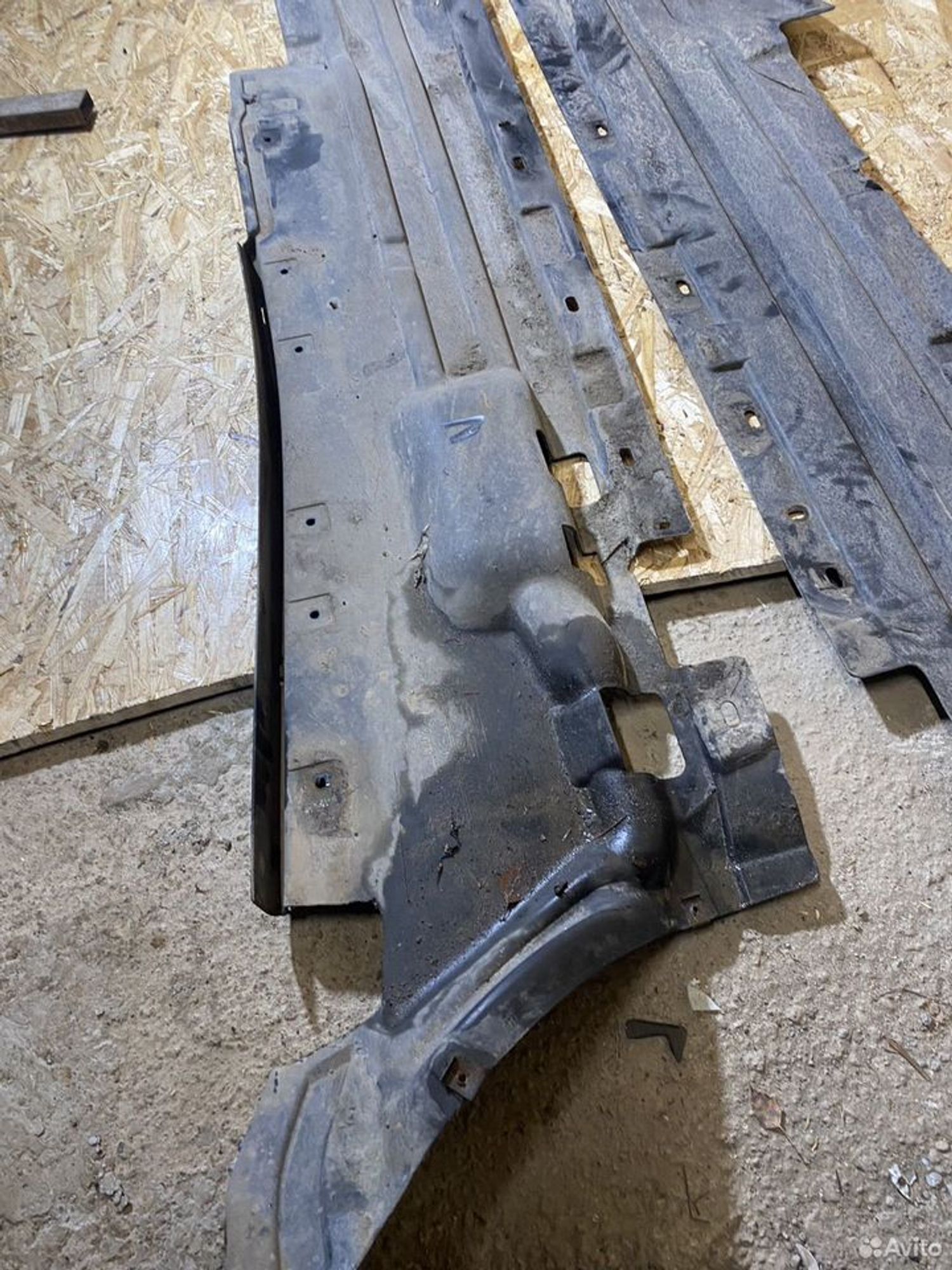 Пластиковая защита порогов (правая) bmw e53 x5, 2000 рублей, Семиозерка