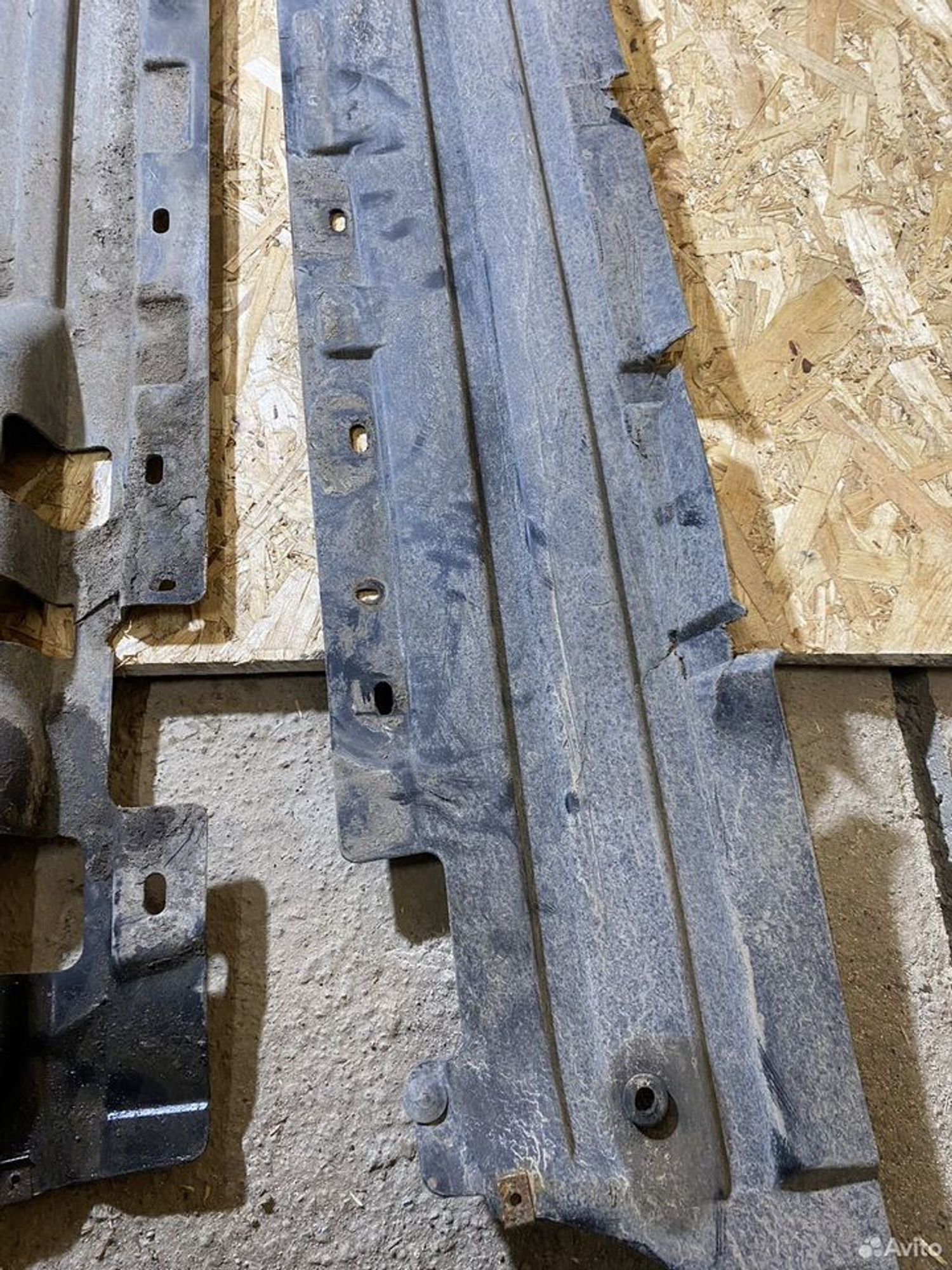 Пластиковая защита порогов (правая) bmw e53 x5, 2000 рублей, Семиозерка