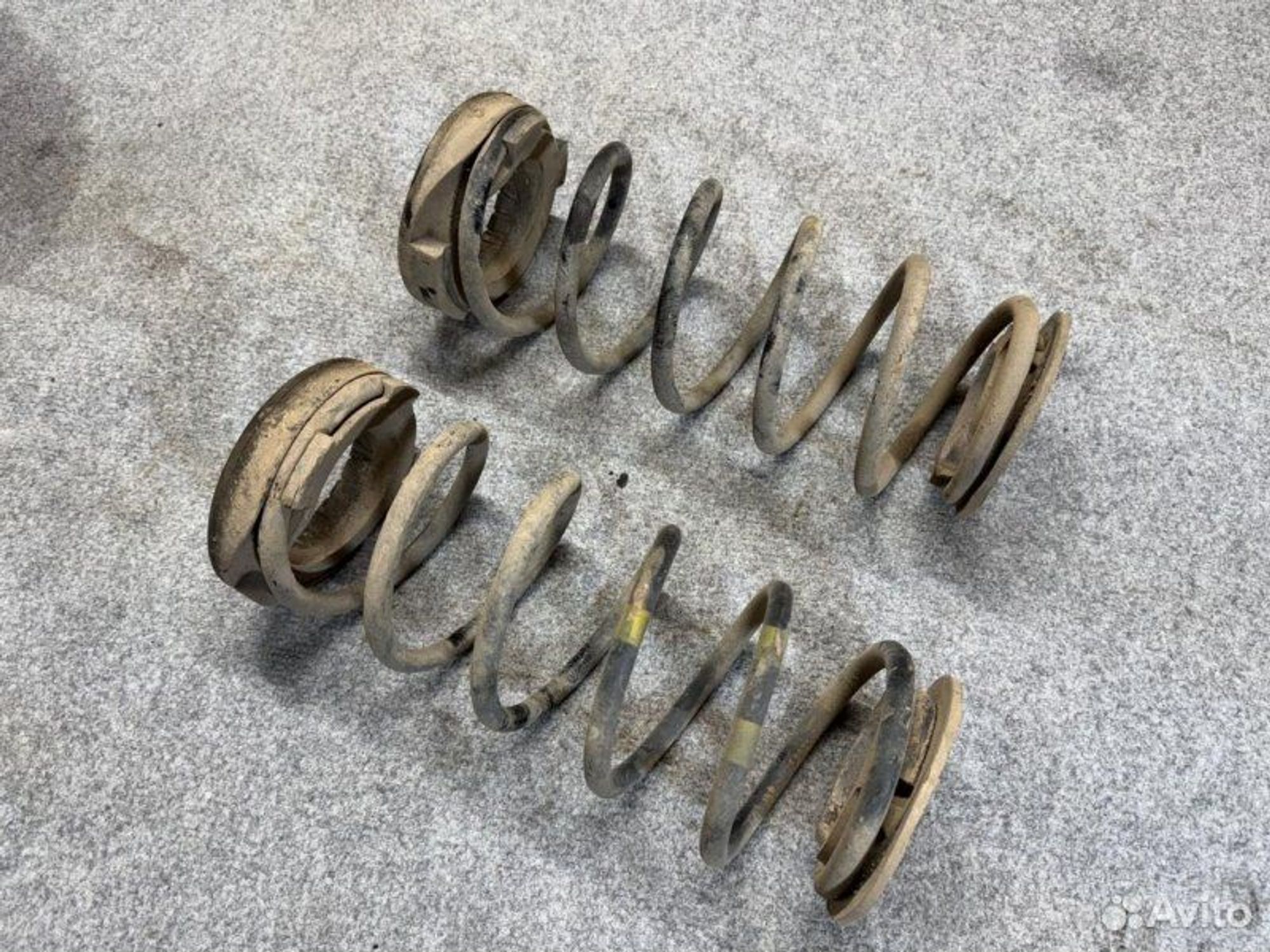 Пружина подвески задняя Hyundai Solaris G4FC 2013, 2500 рублей, Семиозерка