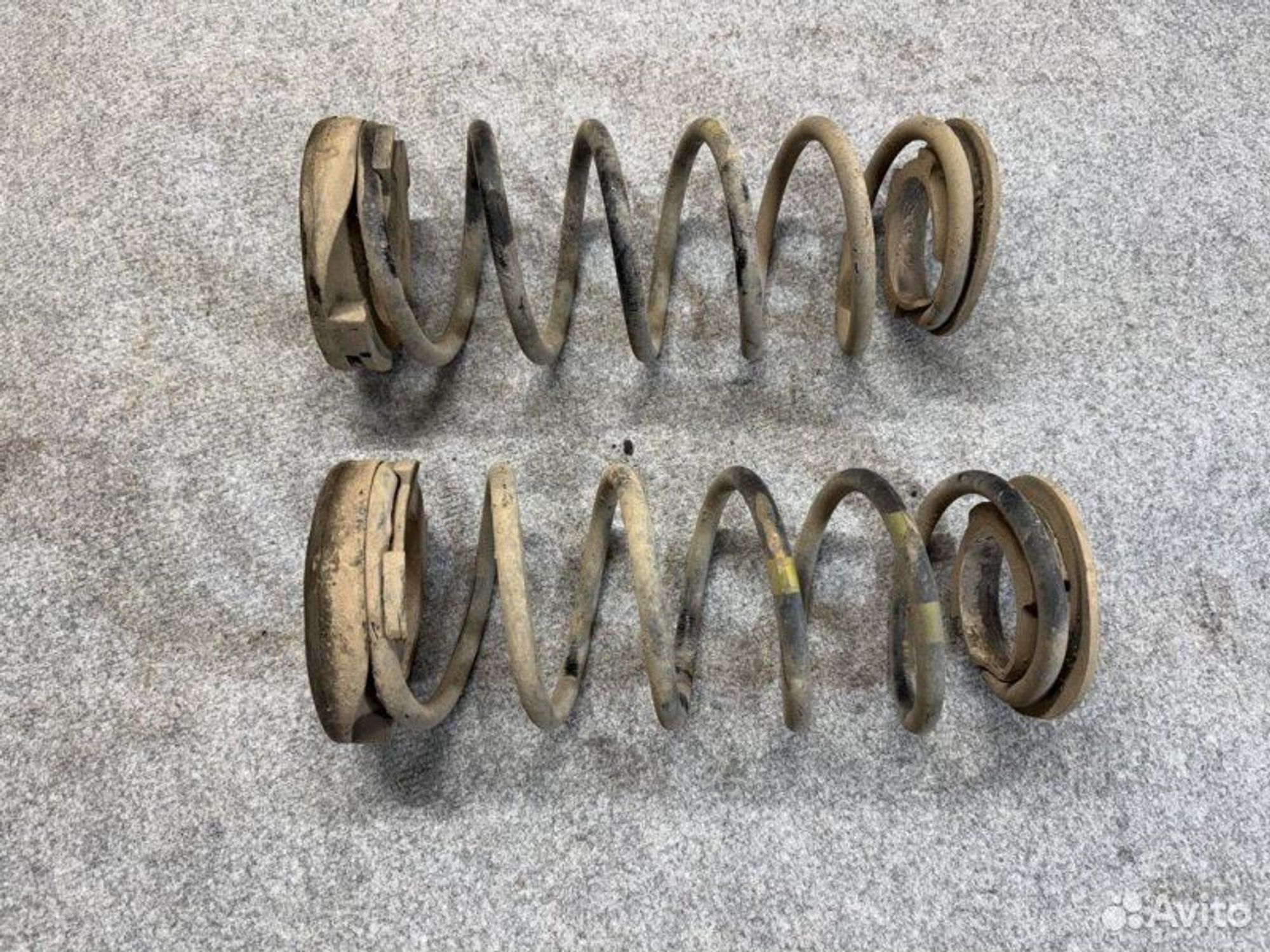 Пружина подвески задняя Hyundai Solaris G4FC 2013, 2500 рублей, Семиозерка