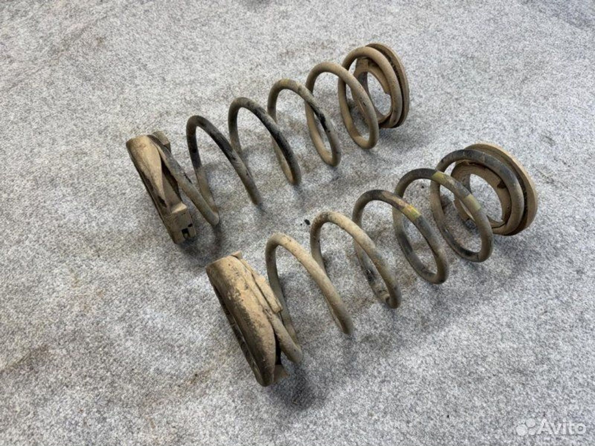 Пружина подвески задняя Hyundai Solaris G4FC 2013, 2500 рублей, Семиозерка