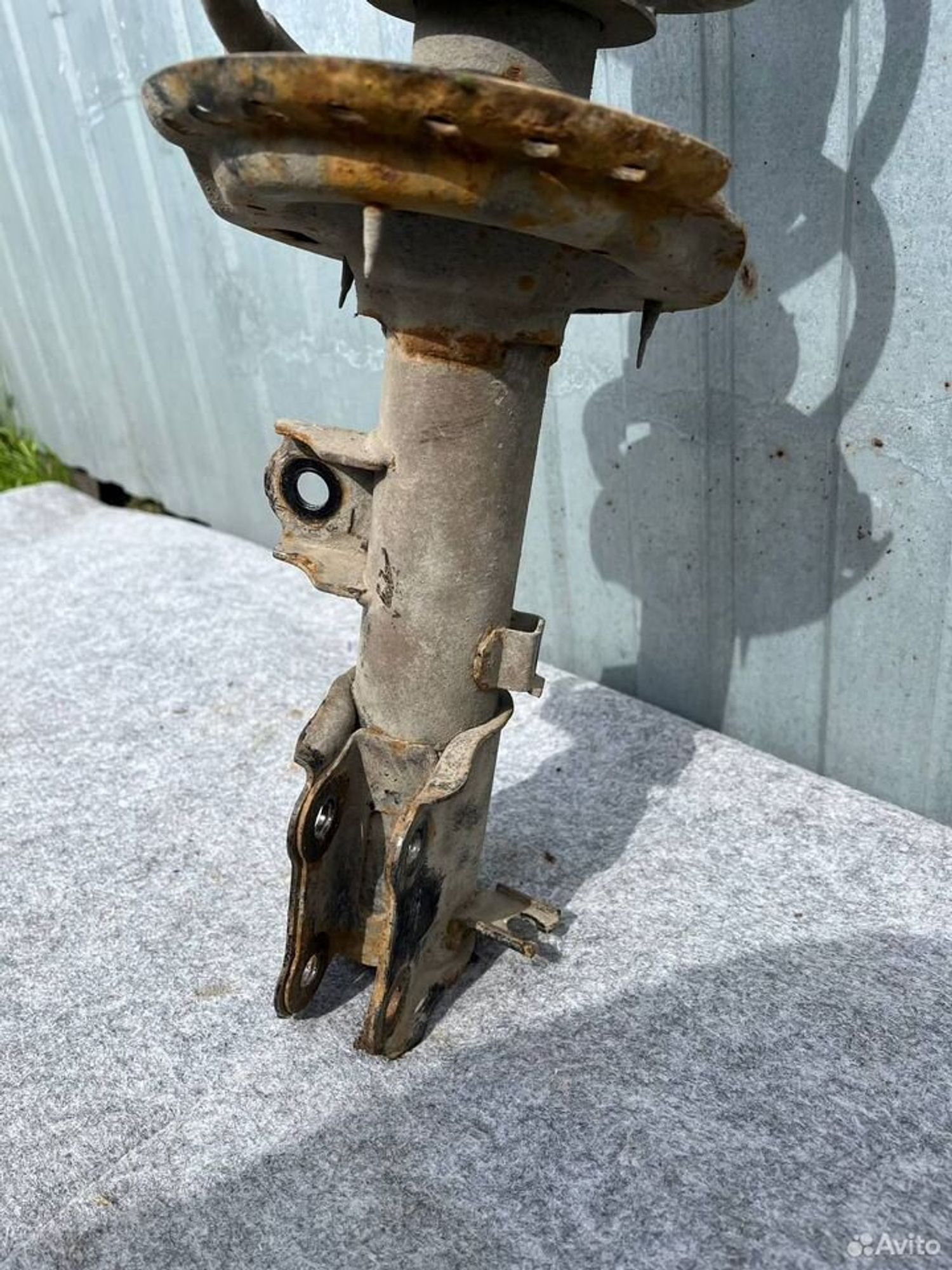 Стойка подвески левая Solaris 1, 4000 рублей, Семиозерка