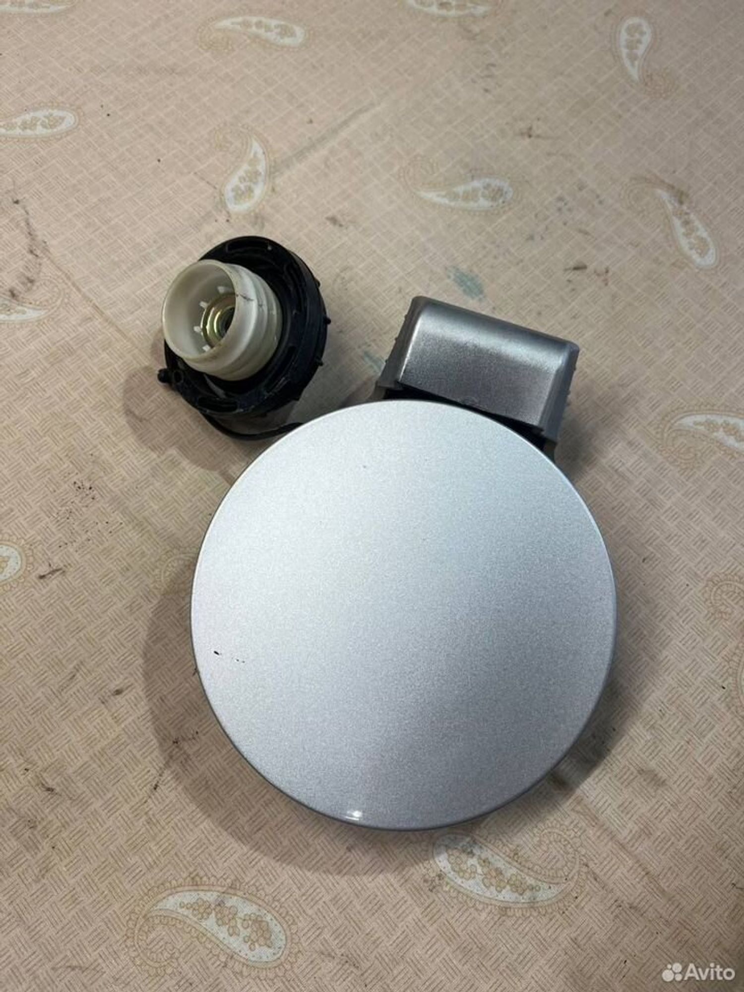 Лючок бензобака Hyundai Solaris 1, 1500 рублей, Семиозерка