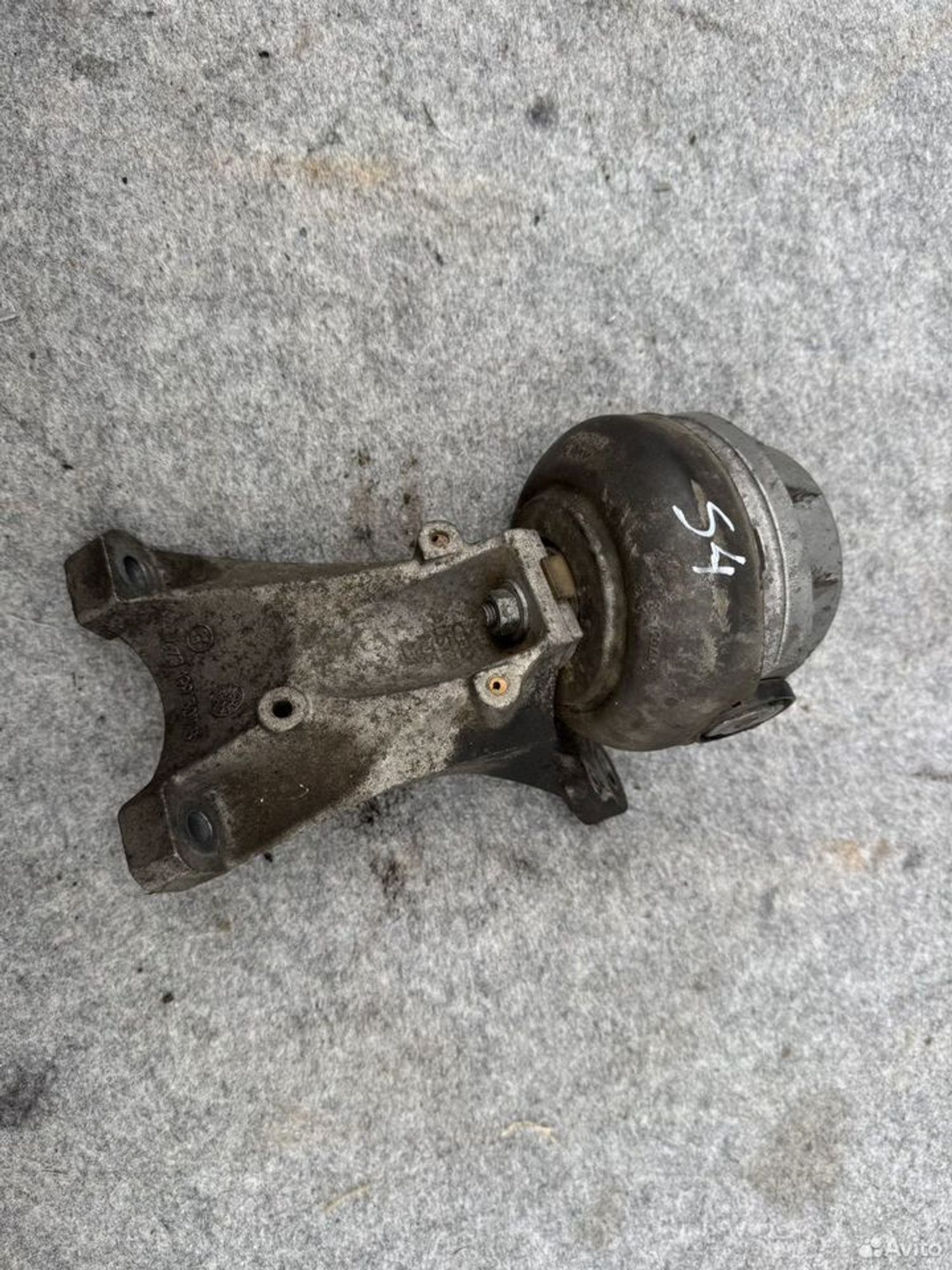 Подушка двигателя Audi s4 a4, 2000 рублей, Семиозерка