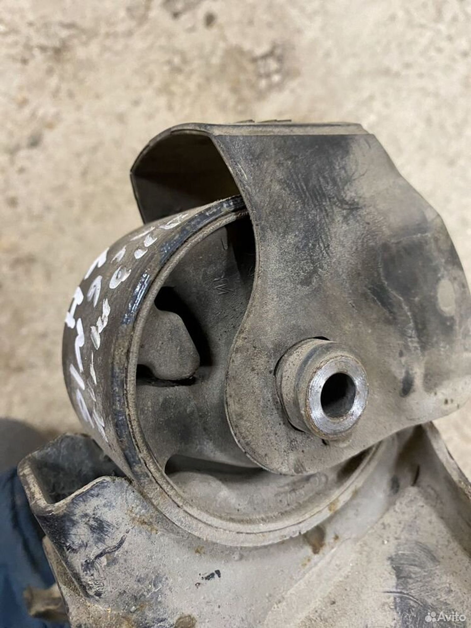 Подушка МКПП nissan almera н16, 1200 рублей, Семиозерка