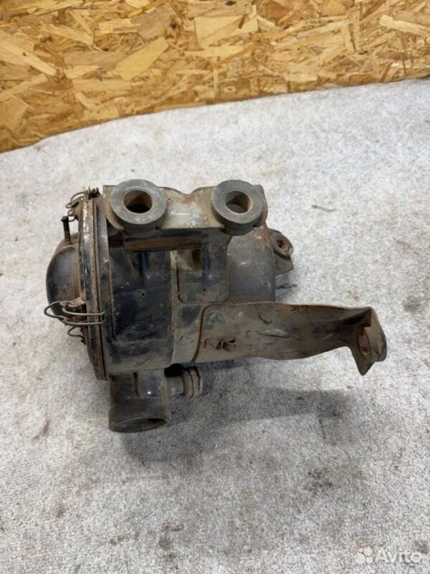 Корпус воздушного фильтра Isuzu Trooper 4JB1 1991, 2500 рублей, Семиозерка