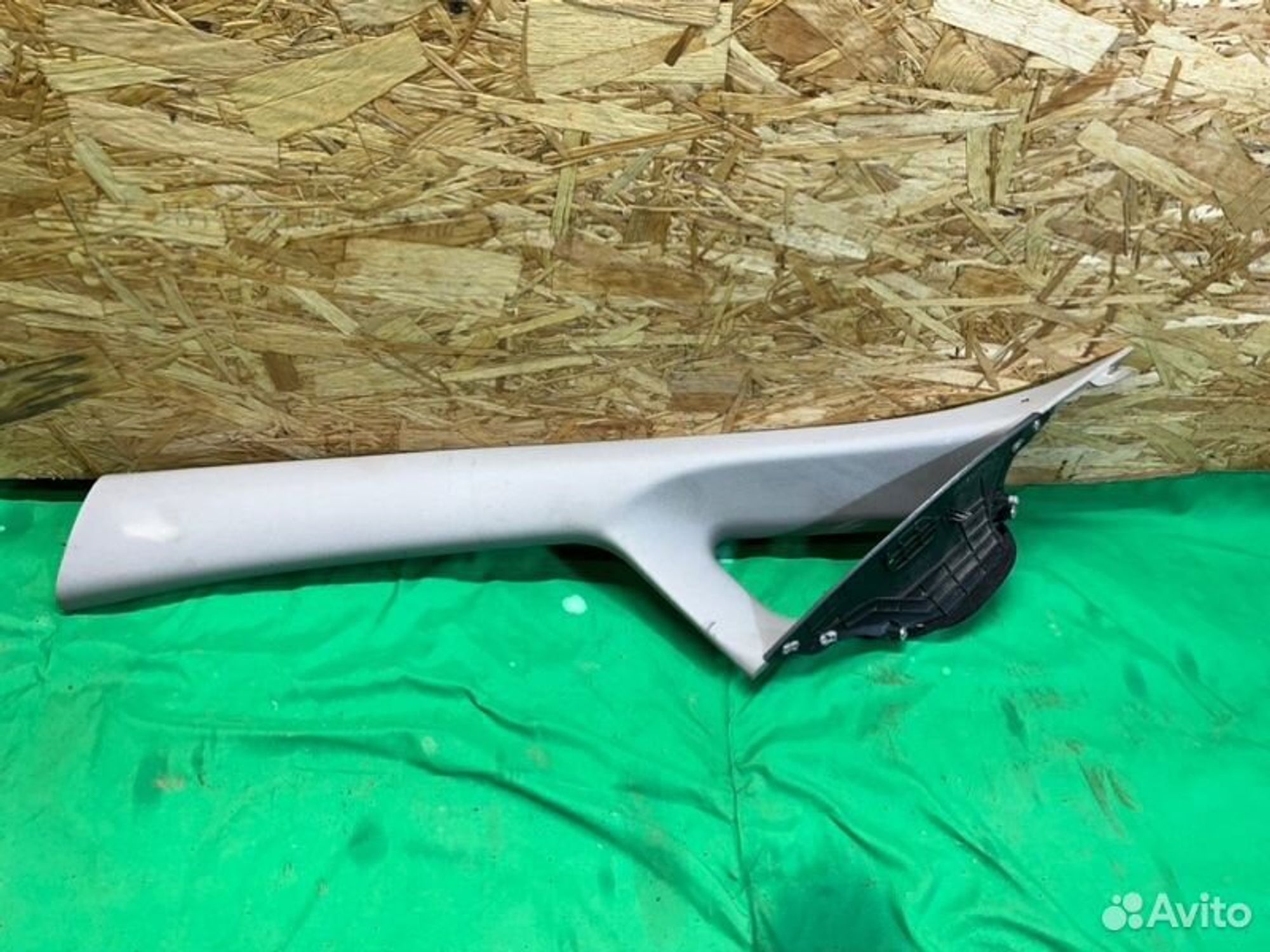 Накладка стойки лобового стекла левая Kia Ceed JD, 1000 рублей, Семиозерка