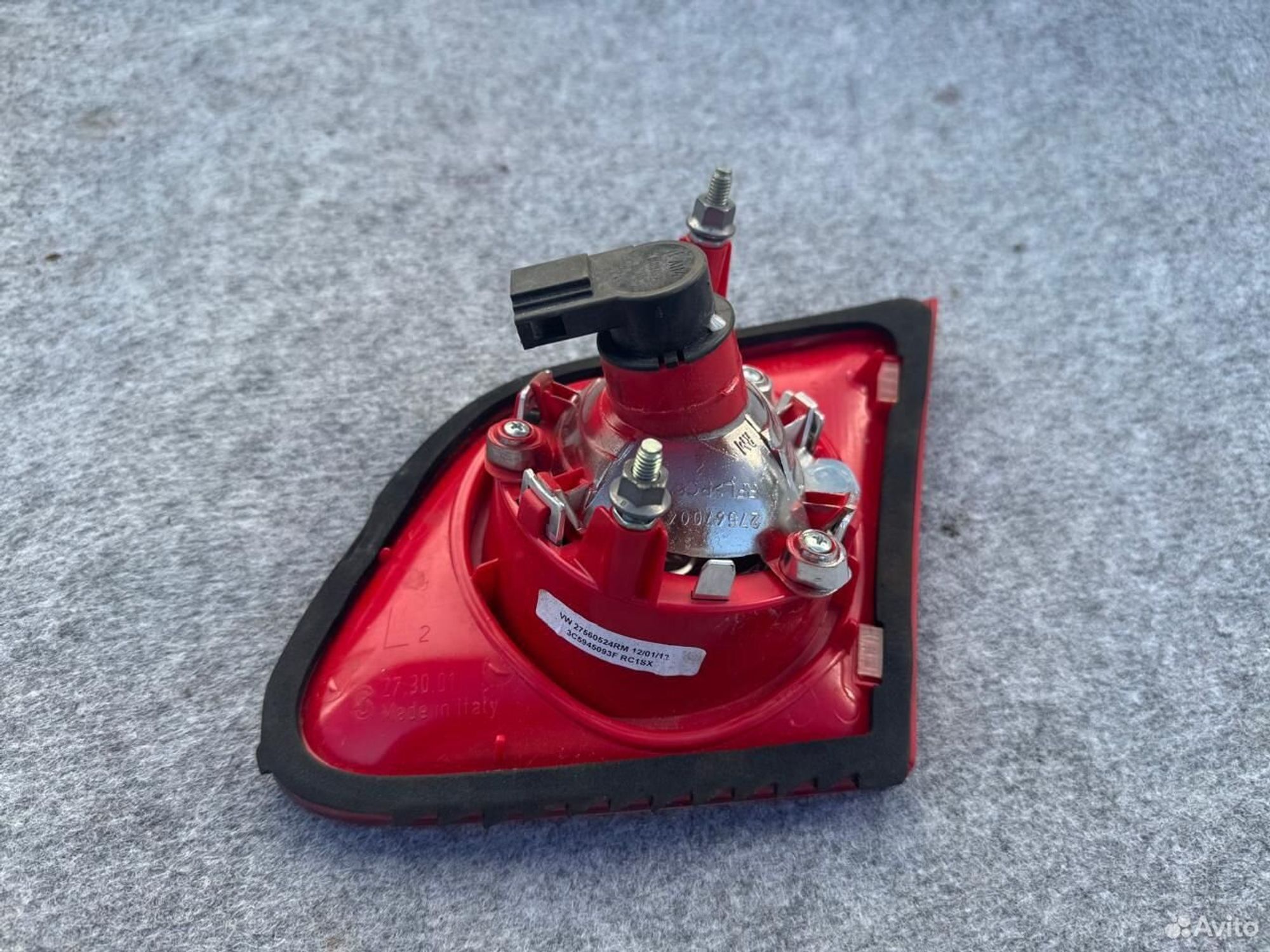 Фонарь крышки багажника левый Passat, 1700 рублей, Семиозерка