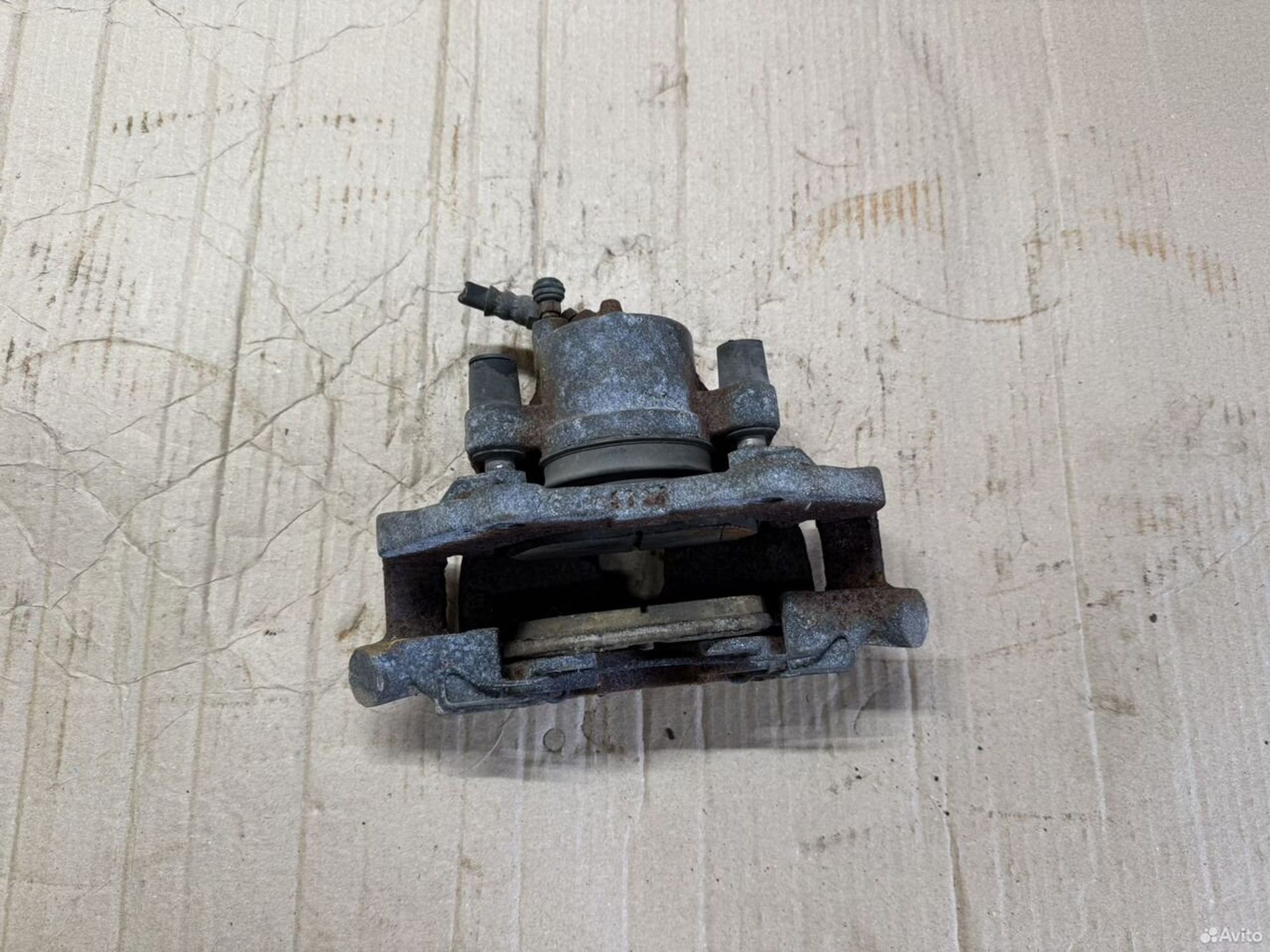 Суппорт тормозной передний левый Mazda 3 bk, 1700 рублей, Семиозерка