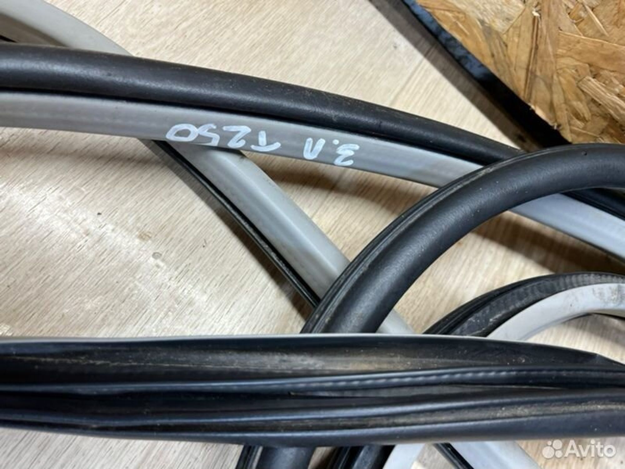 Уплотнитель кузова Chevrolet Aveo T250 F14D3 2006, 800 рублей, Семиозерка