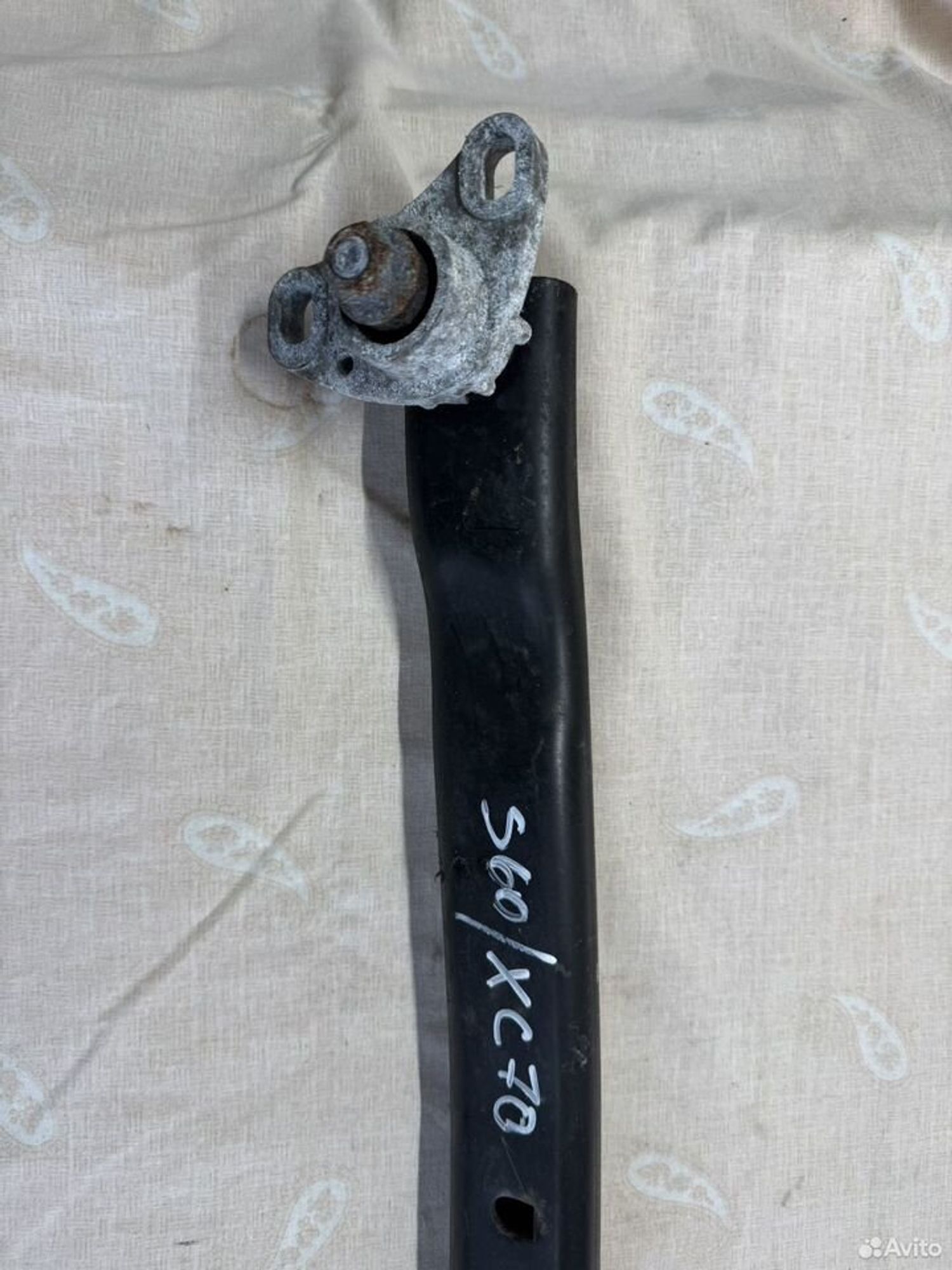 Балка поперечная Volvo s60 xc70 xc90, 3000 рублей, Семиозерка