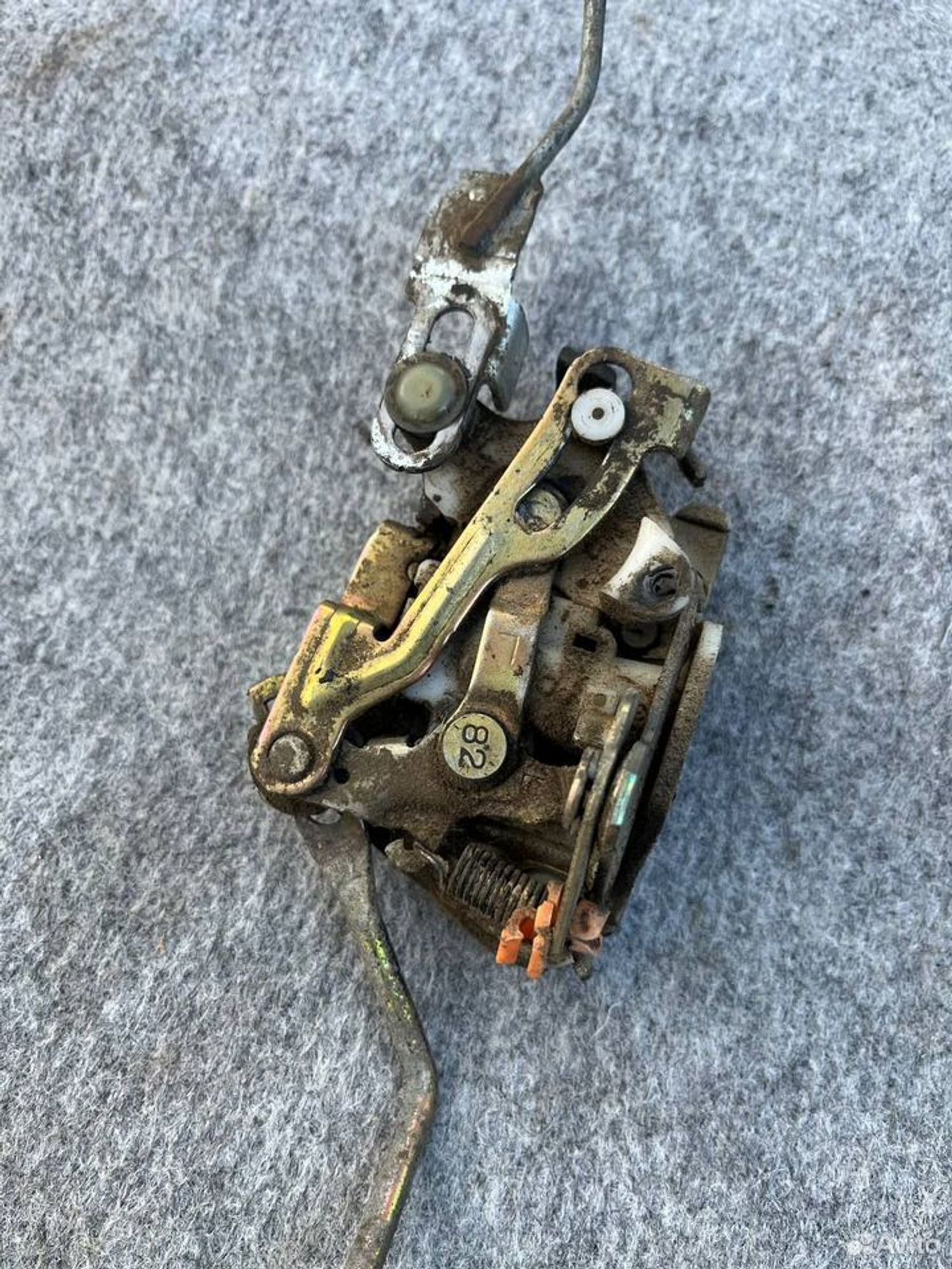 Замок передней левой двери Pajero 2, 1000 рублей, Семиозерка