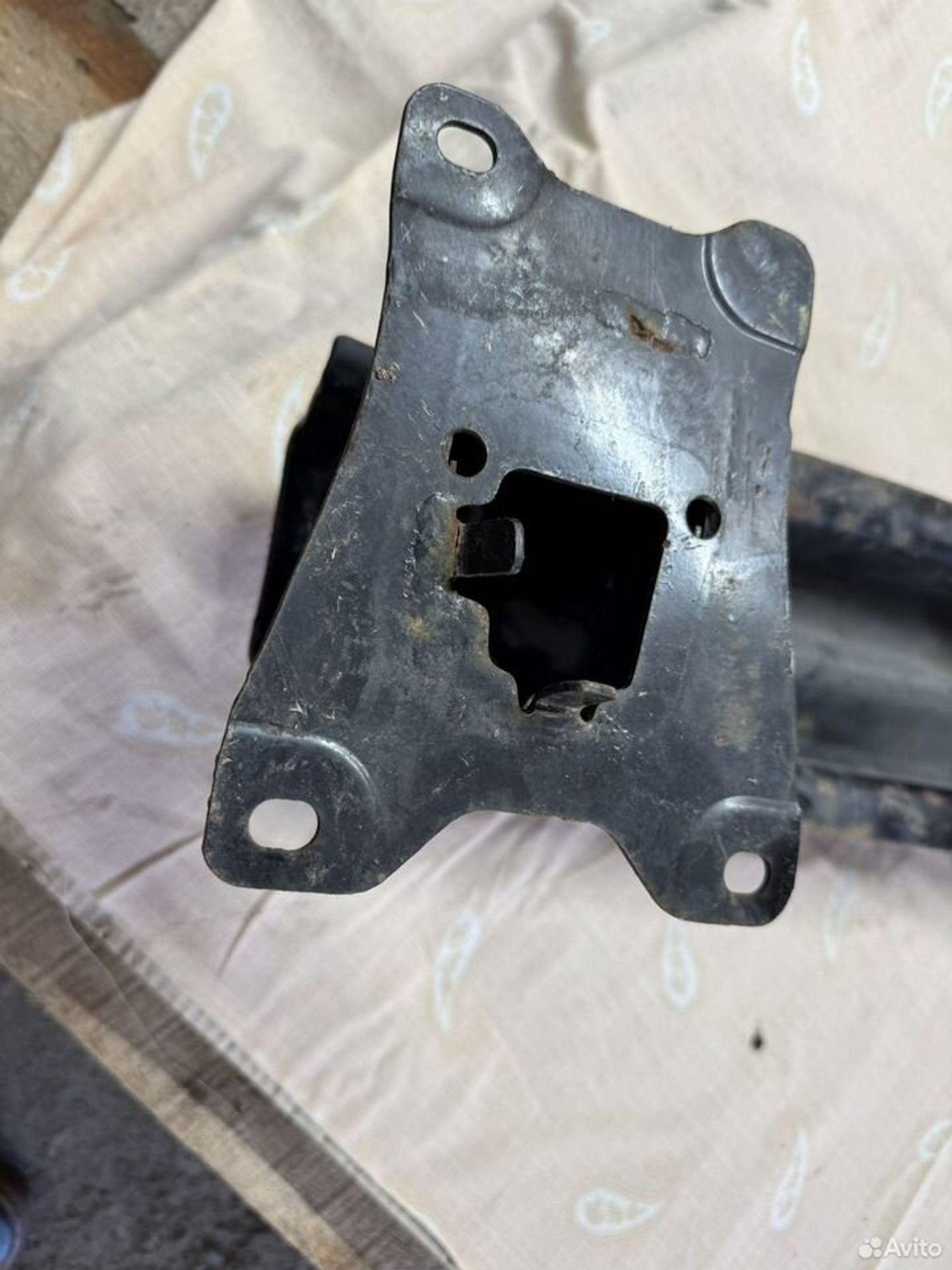 Усилитель бампера задний Jetta 6, 2000 рублей, Семиозерка