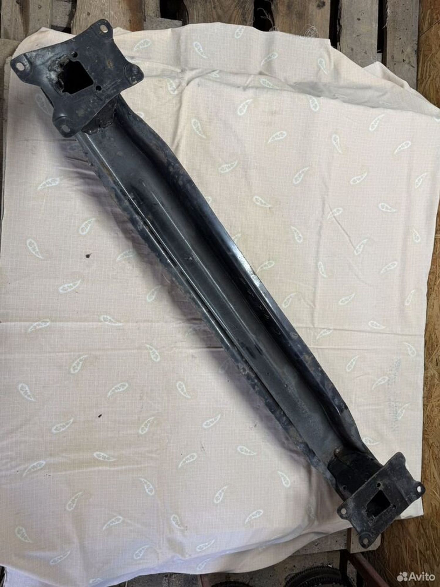 Усилитель бампера задний Jetta 6, 2000 рублей, Семиозерка