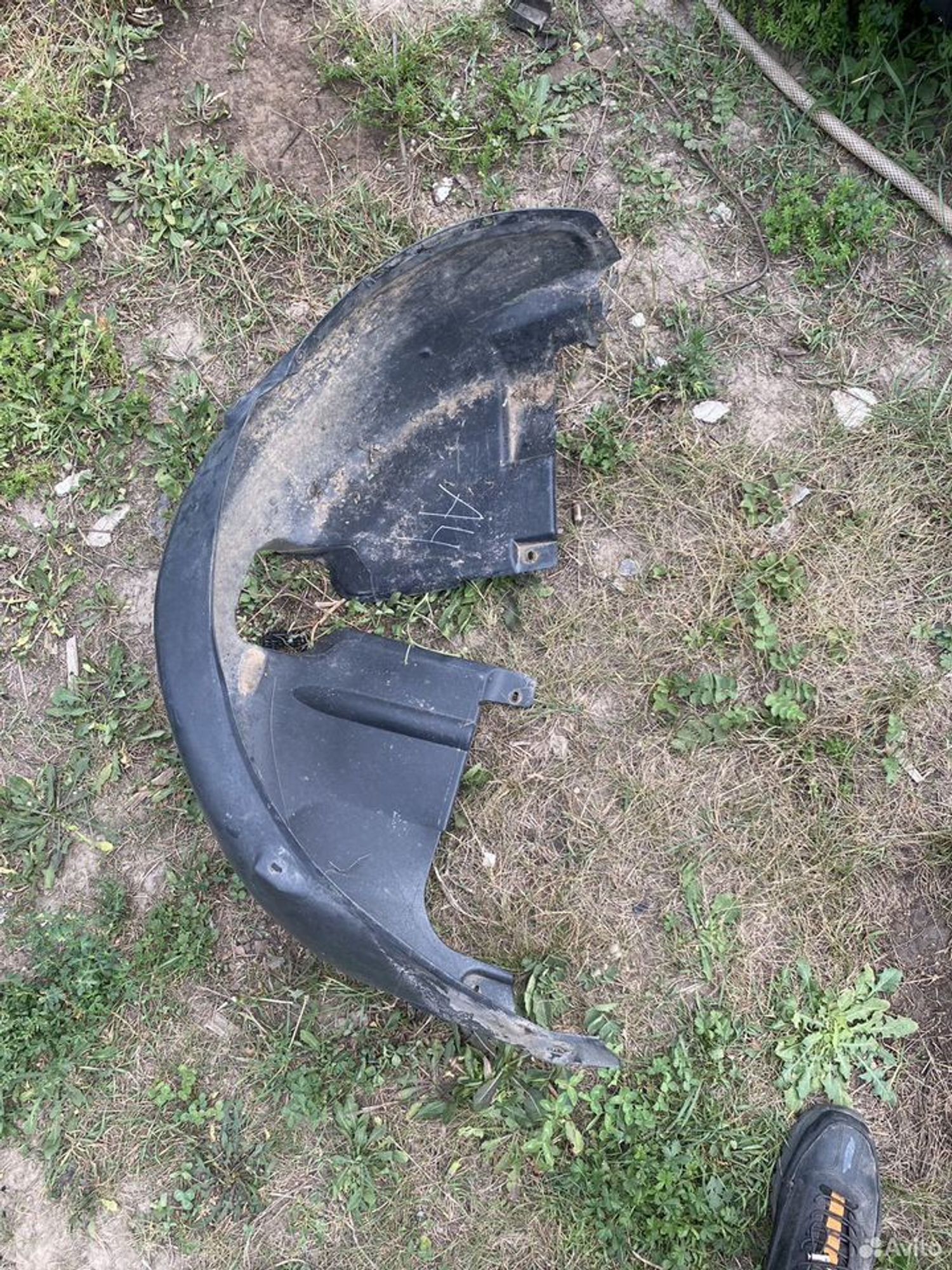 Подкрылок, 600 рублей, Семиозерка