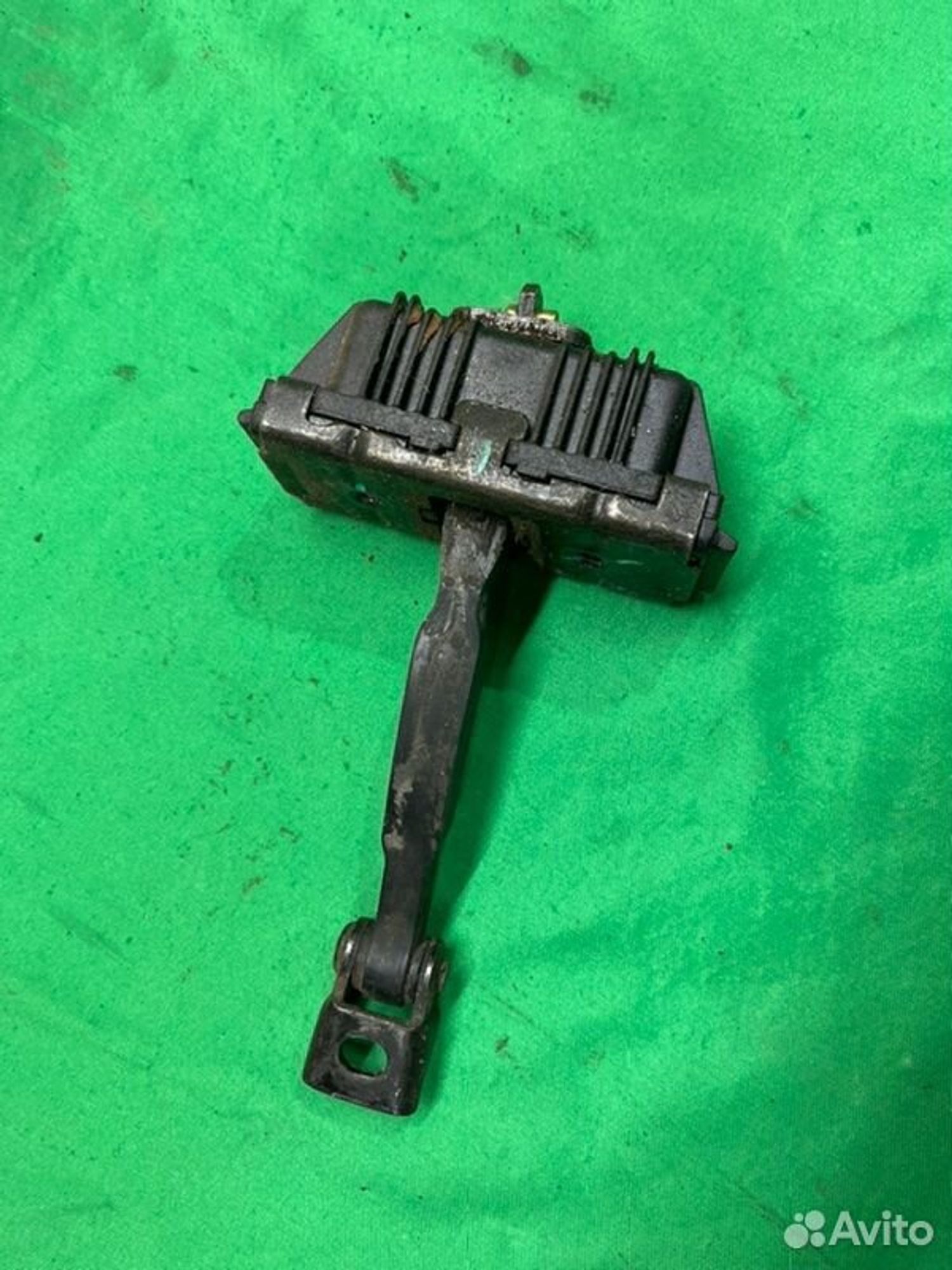 Ограничитель двери передний левый Bmw X5 E53, 800 рублей, Семиозерка