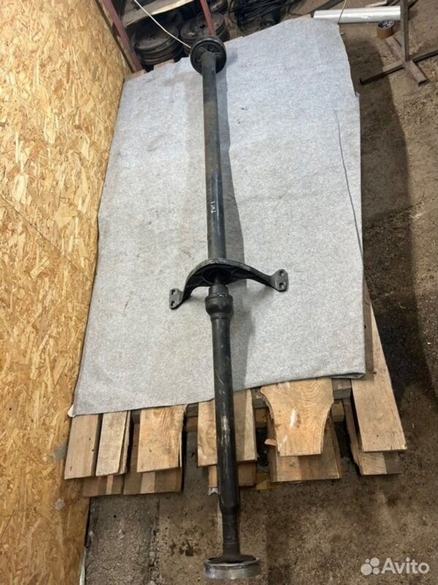 Карданный вал Volkswagen Tiguan SUV NF CAW 2011, 13000 рублей, Семиозерка