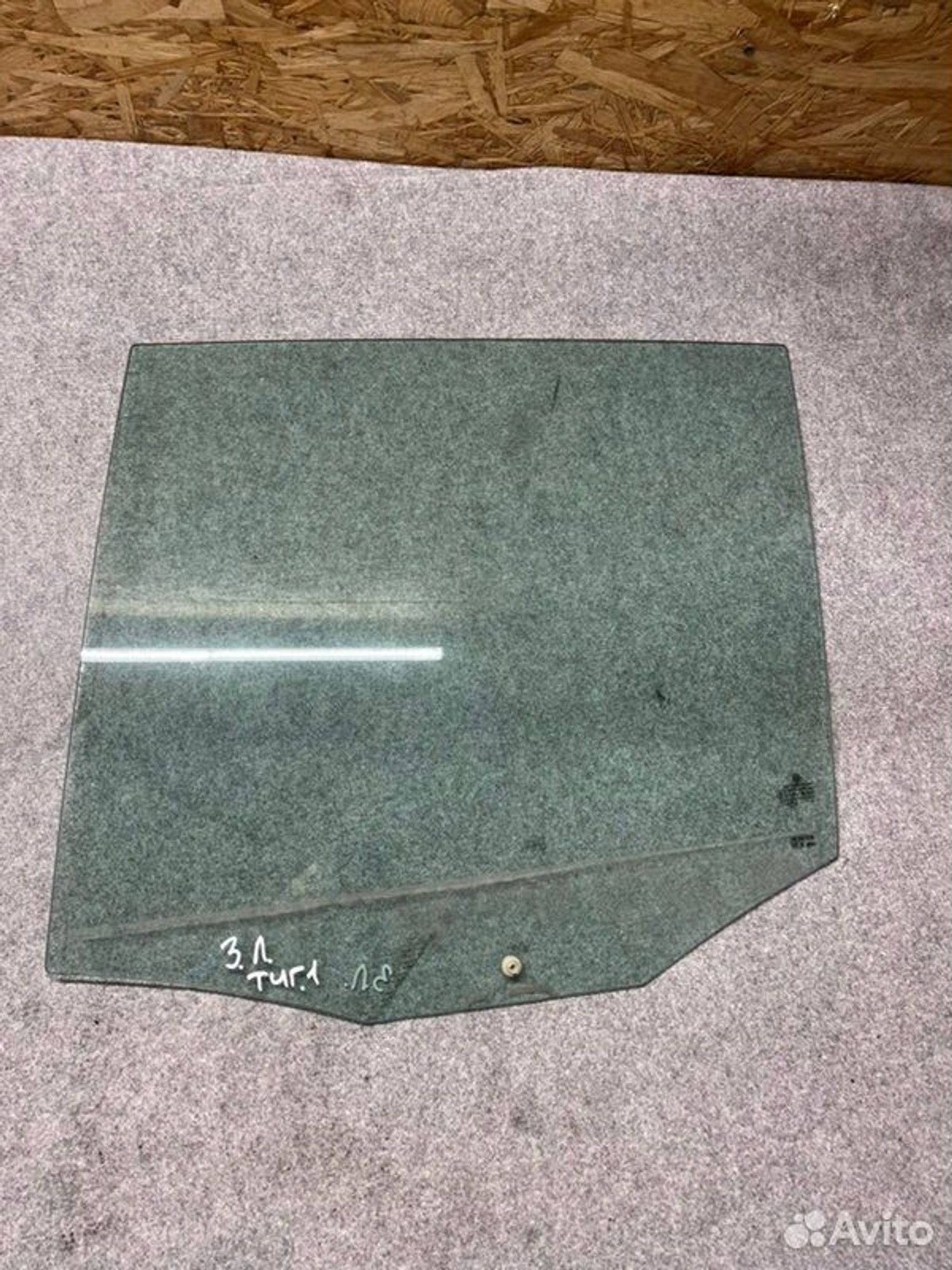 Стекло двери заднее левое Volkswagen Tiguan SUV NF, 2000 рублей, Семиозерка