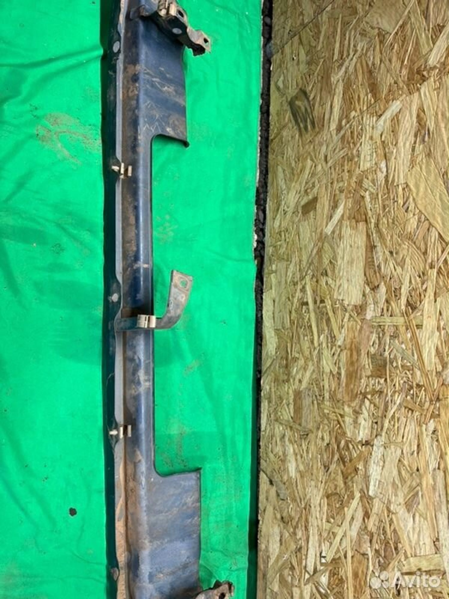 Планка под фару Mitsubishi Pajero 6G72 1993, 2000 рублей, Семиозерка