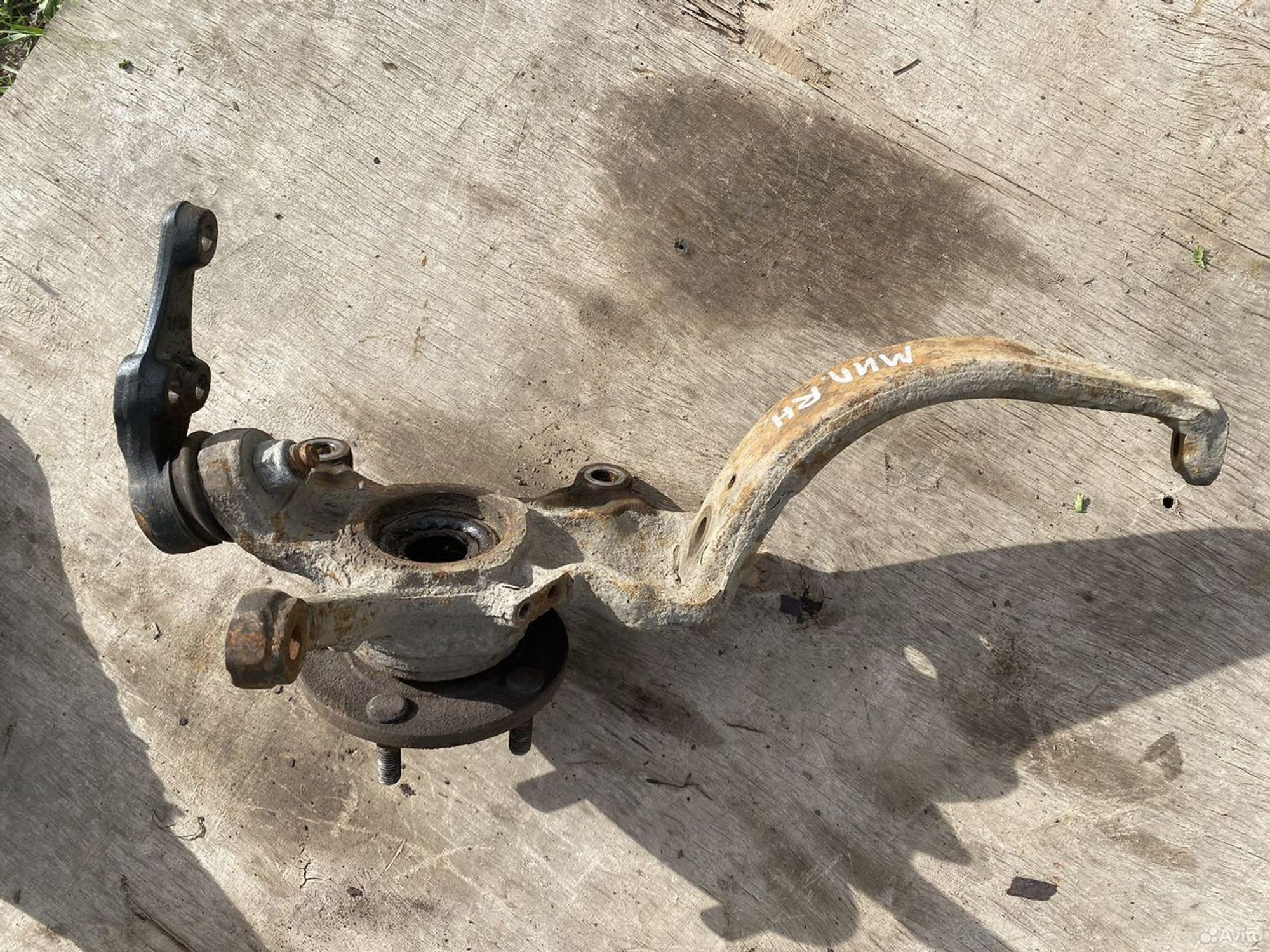 Поворотный кулак правый мазда миления, 2000 рублей, Семиозерка