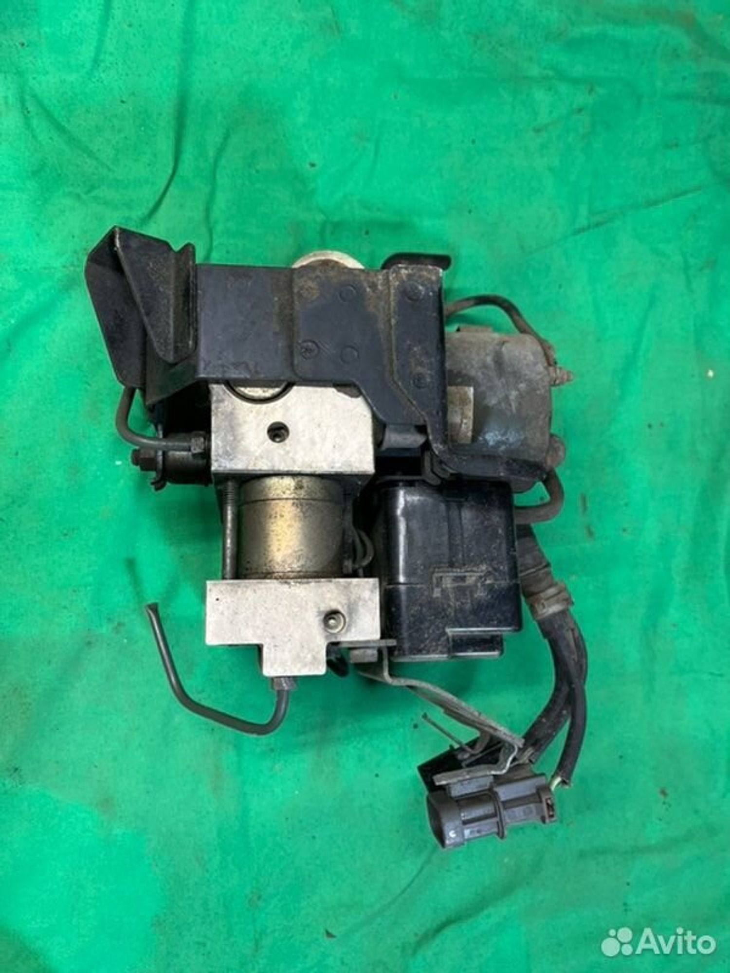 Блок ABS Mitsubishi Pajero 6G72 1993, 2000 рублей, Семиозерка