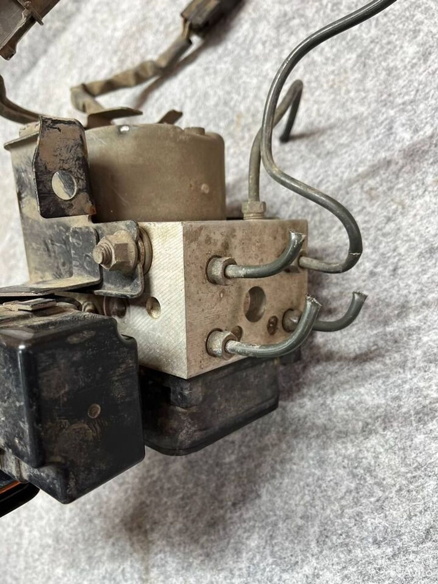 Блок абс Mitsubishi Pajero 2, 2500 рублей, Семиозерка