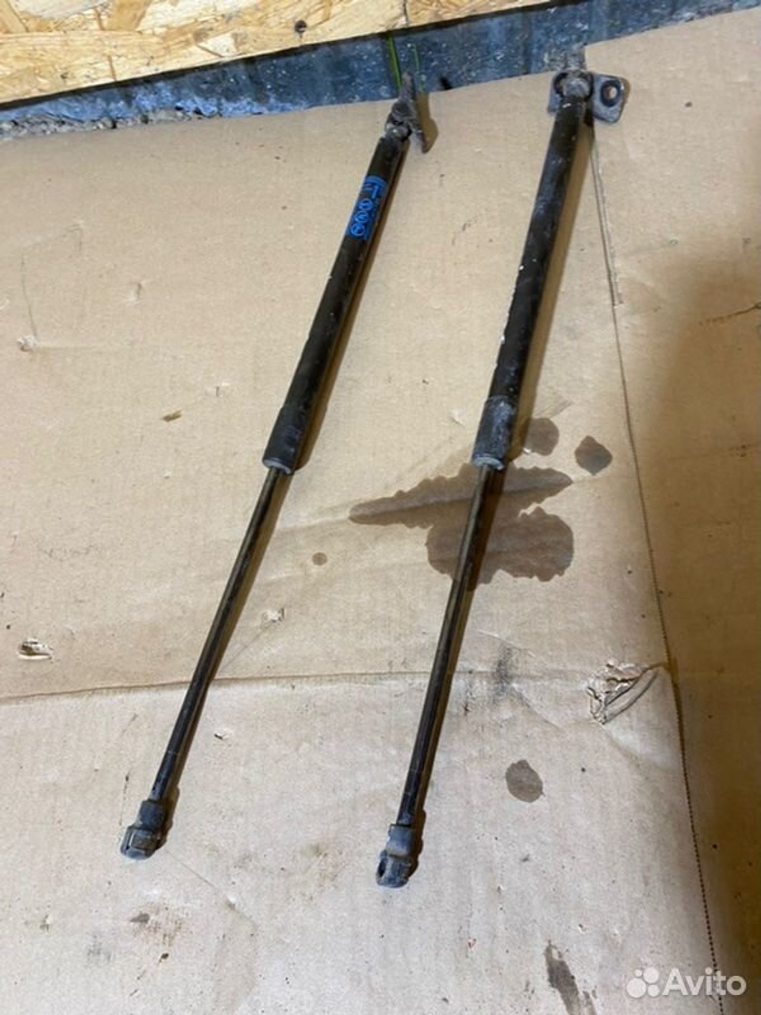 Упор крышки багажника Chevrolet Aveo T300 F16D4, 1000 рублей, Семиозерка