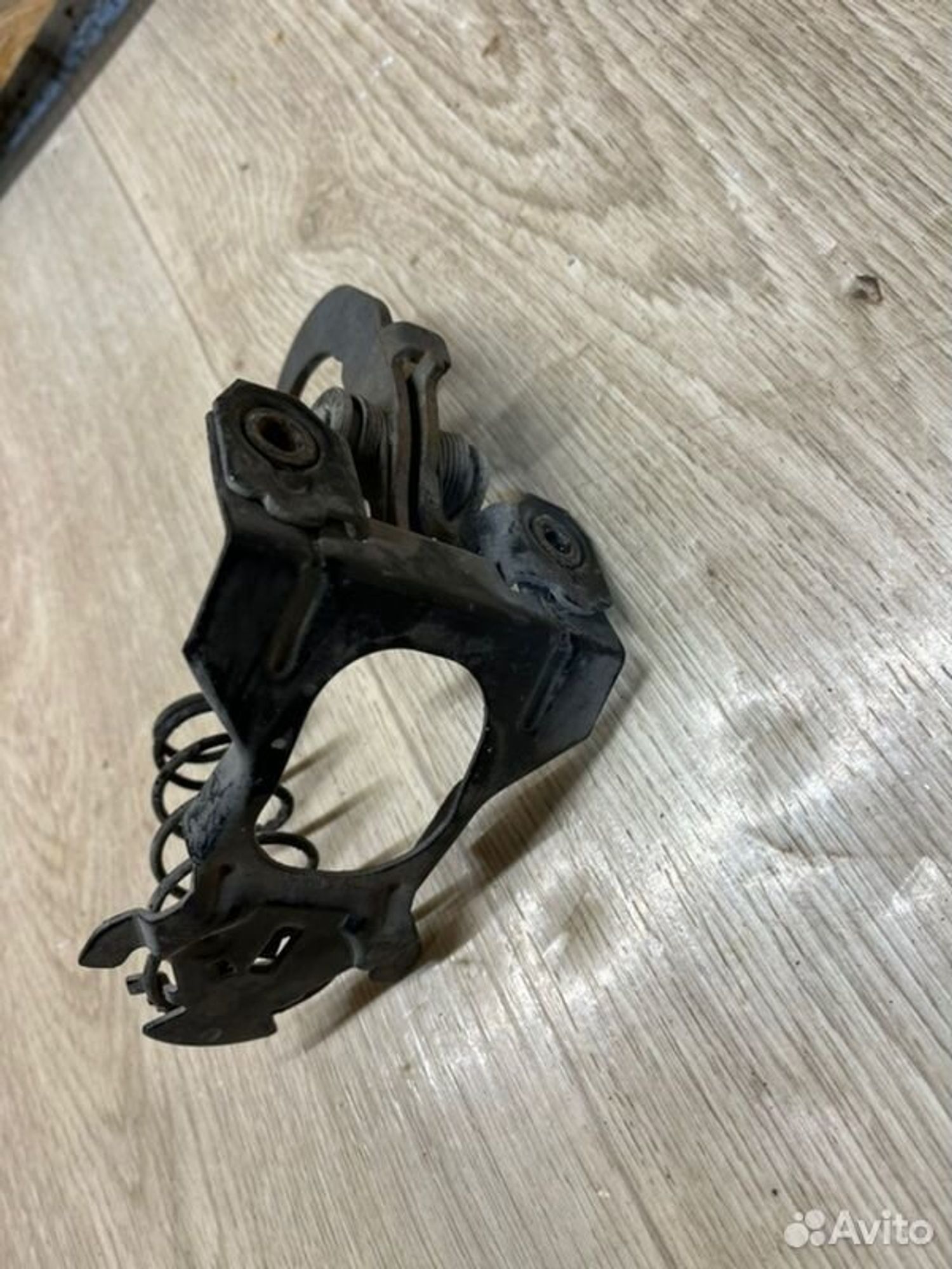 Замок капота Mercedes E240 W210 M112911 1998, 1000 рублей, Семиозерка