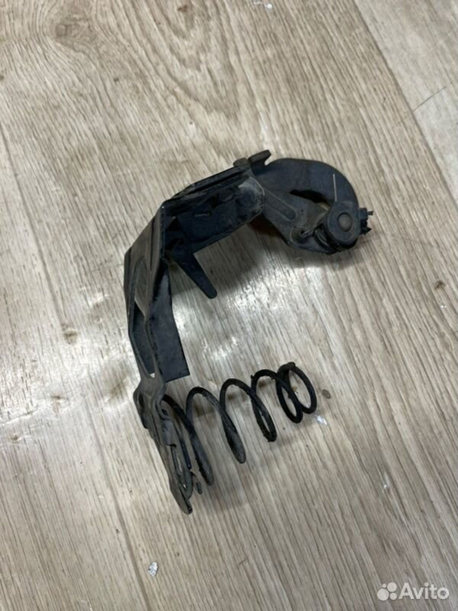 Замок капота Mercedes E240 W210 M112911 1998, 1000 рублей, Семиозерка