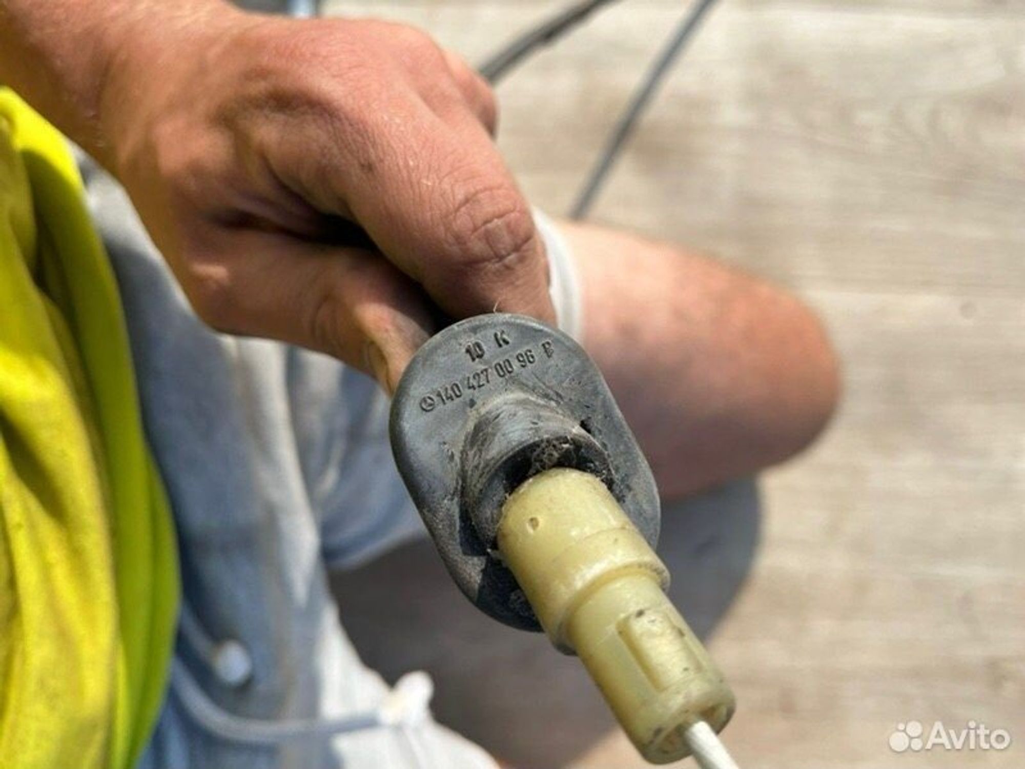 Трос ручного тормоза автомата Mercedes E240 W210, 1500 рублей, Семиозерка