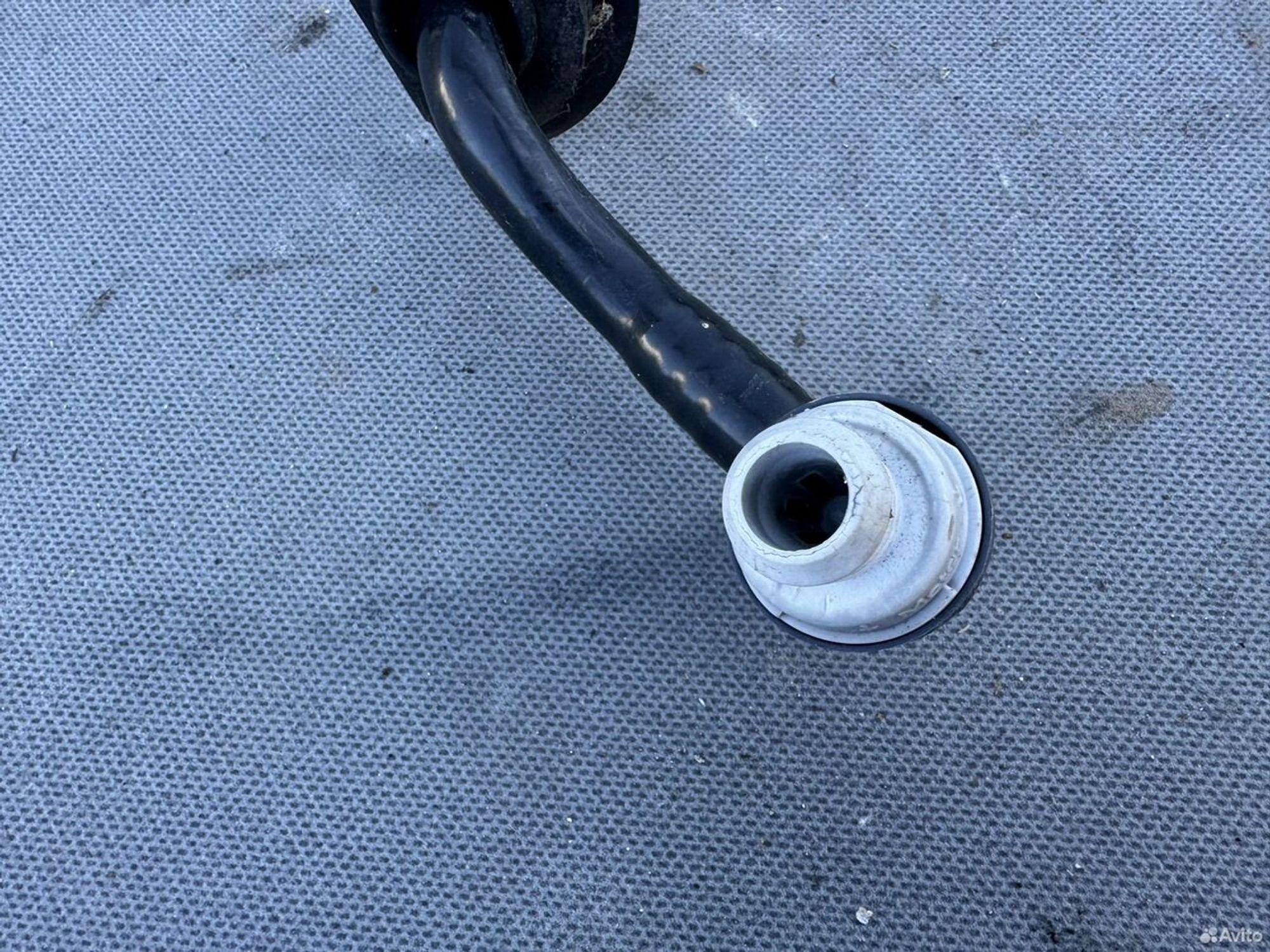 Трубка вакуумная Mercedes W203 CL203, 2000 рублей, Семиозерка