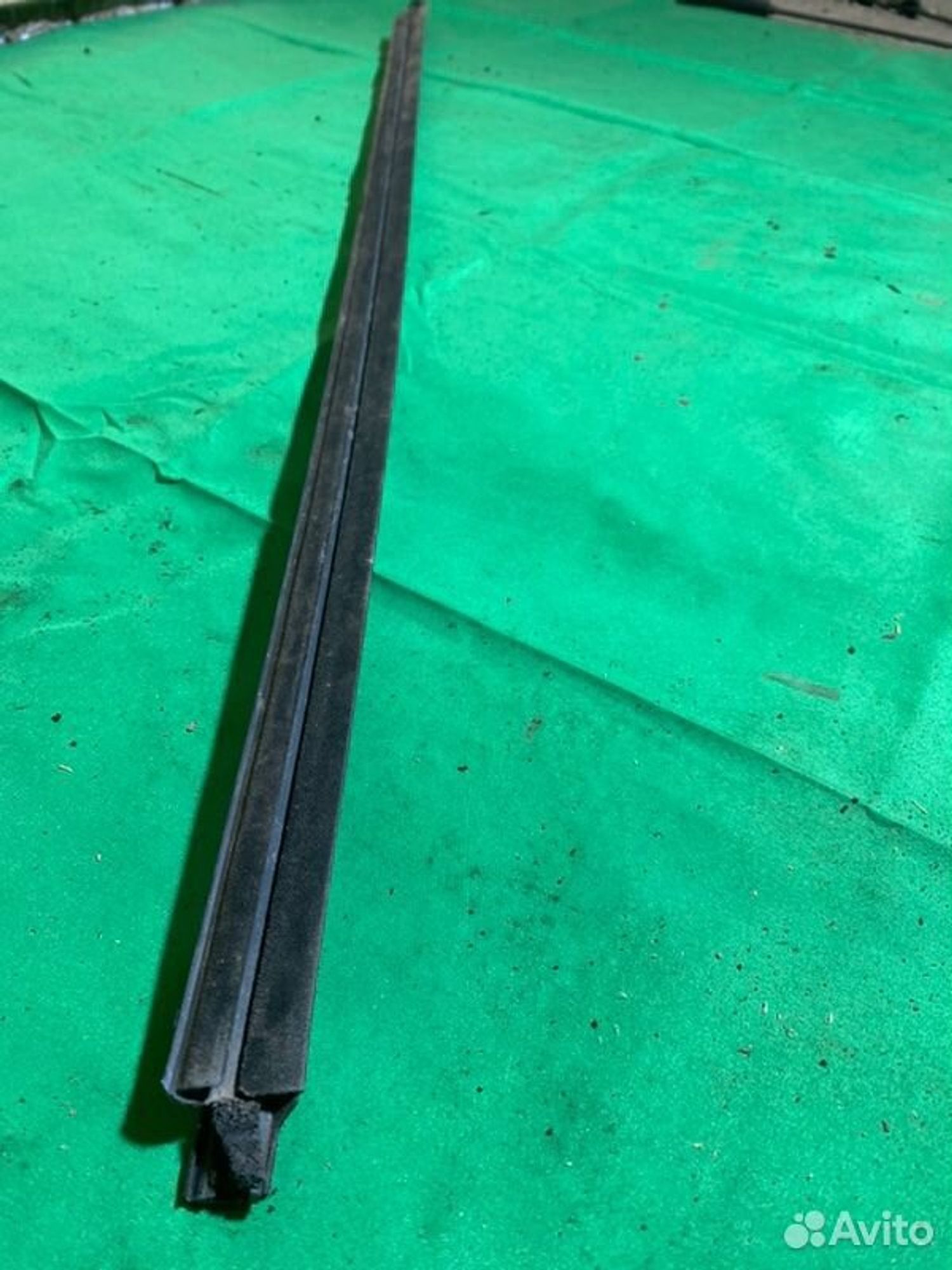 Уплотнитель стекла двери передний левый Kia, 1000 рублей, Семиозерка