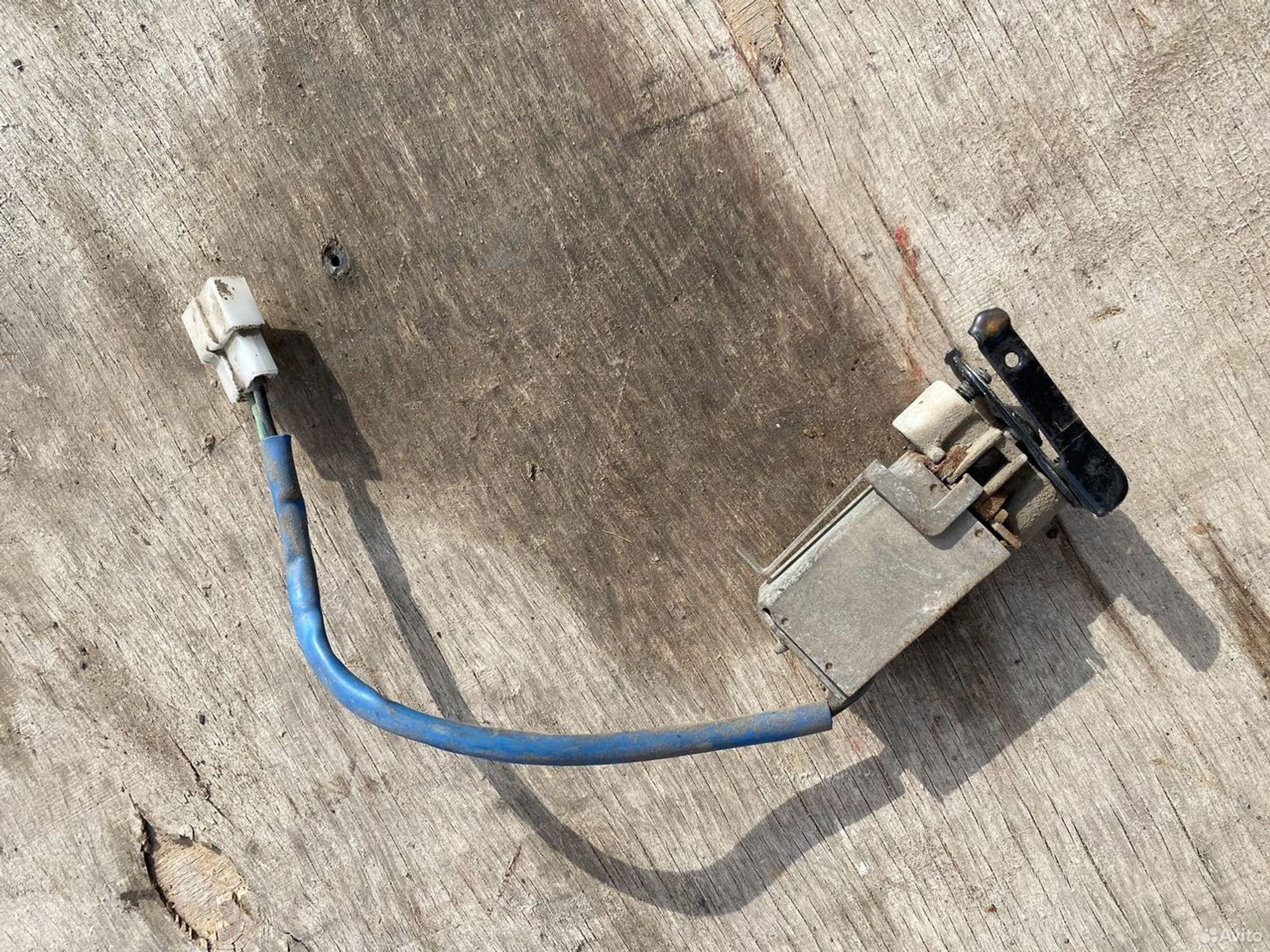 Замок лючка бензобака mazda миления, 1700 рублей, Семиозерка