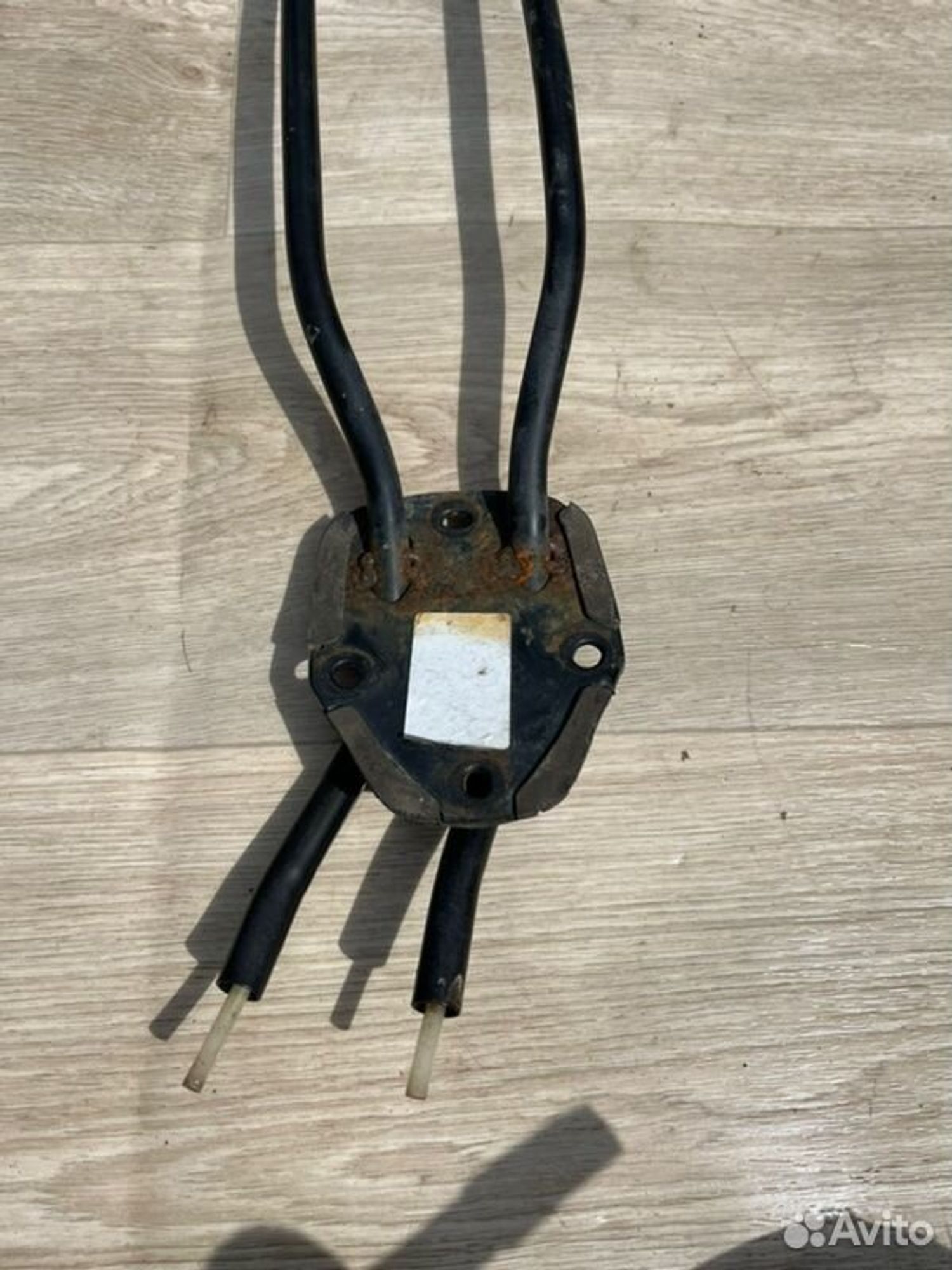 Крепление троса ручника Bmw 1 E87 M47D20 2006, 2000 рублей, Семиозерка