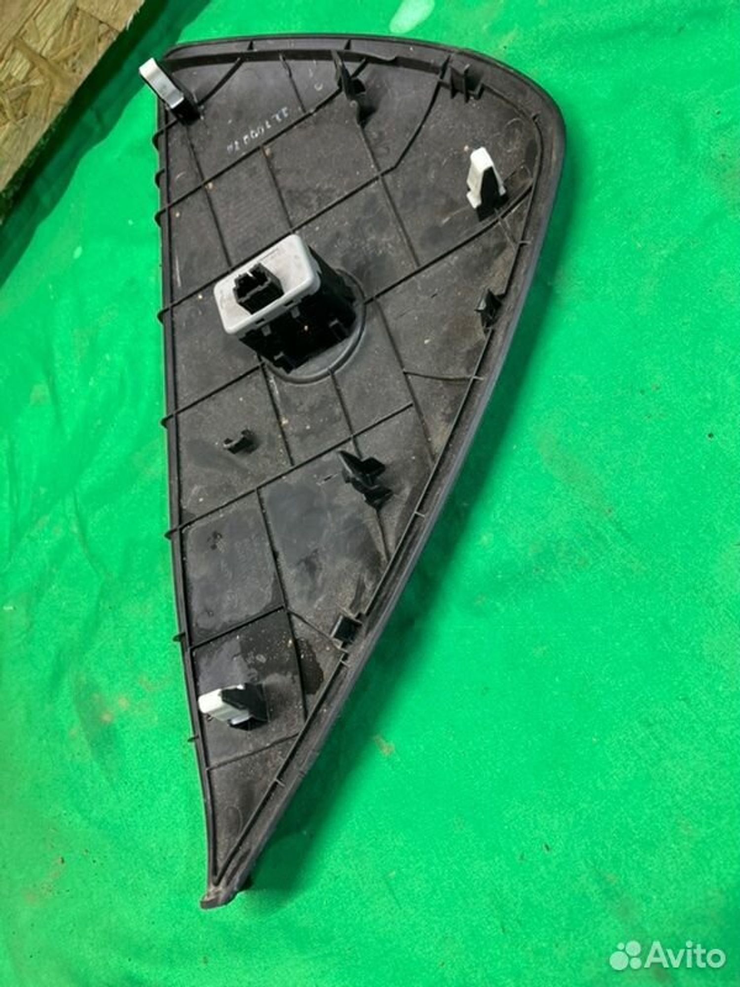 Боковая крышка торпеды Kia Ceed JD G4FG 2013, 900 рублей, Семиозерка