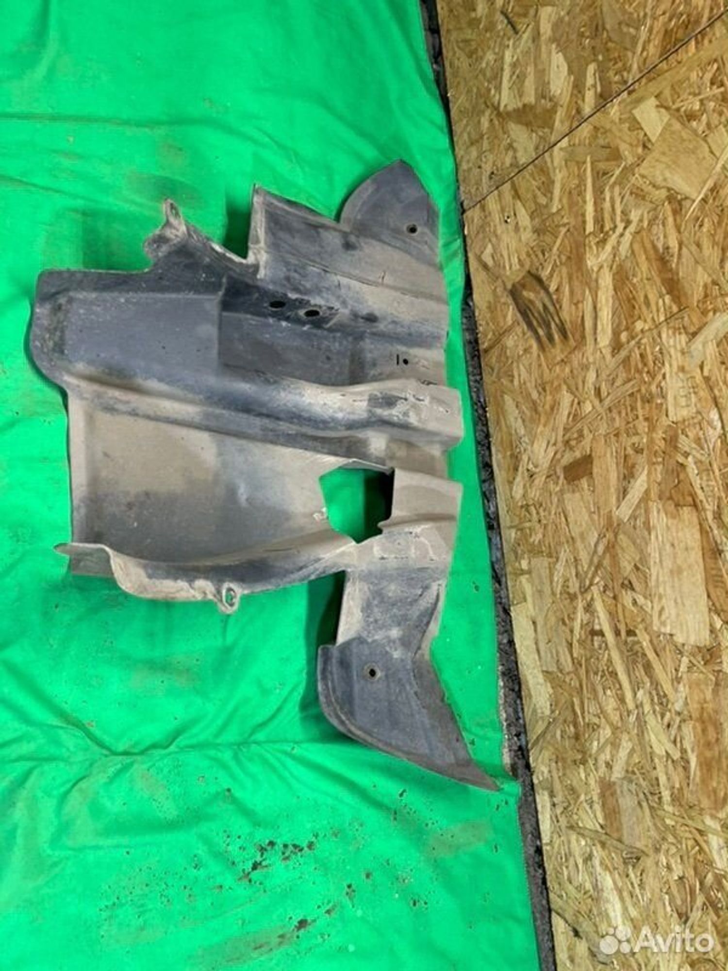 Пыльник двигателя правый Bmw X5 E53 M54B30 2002, 1000 рублей, Семиозерка