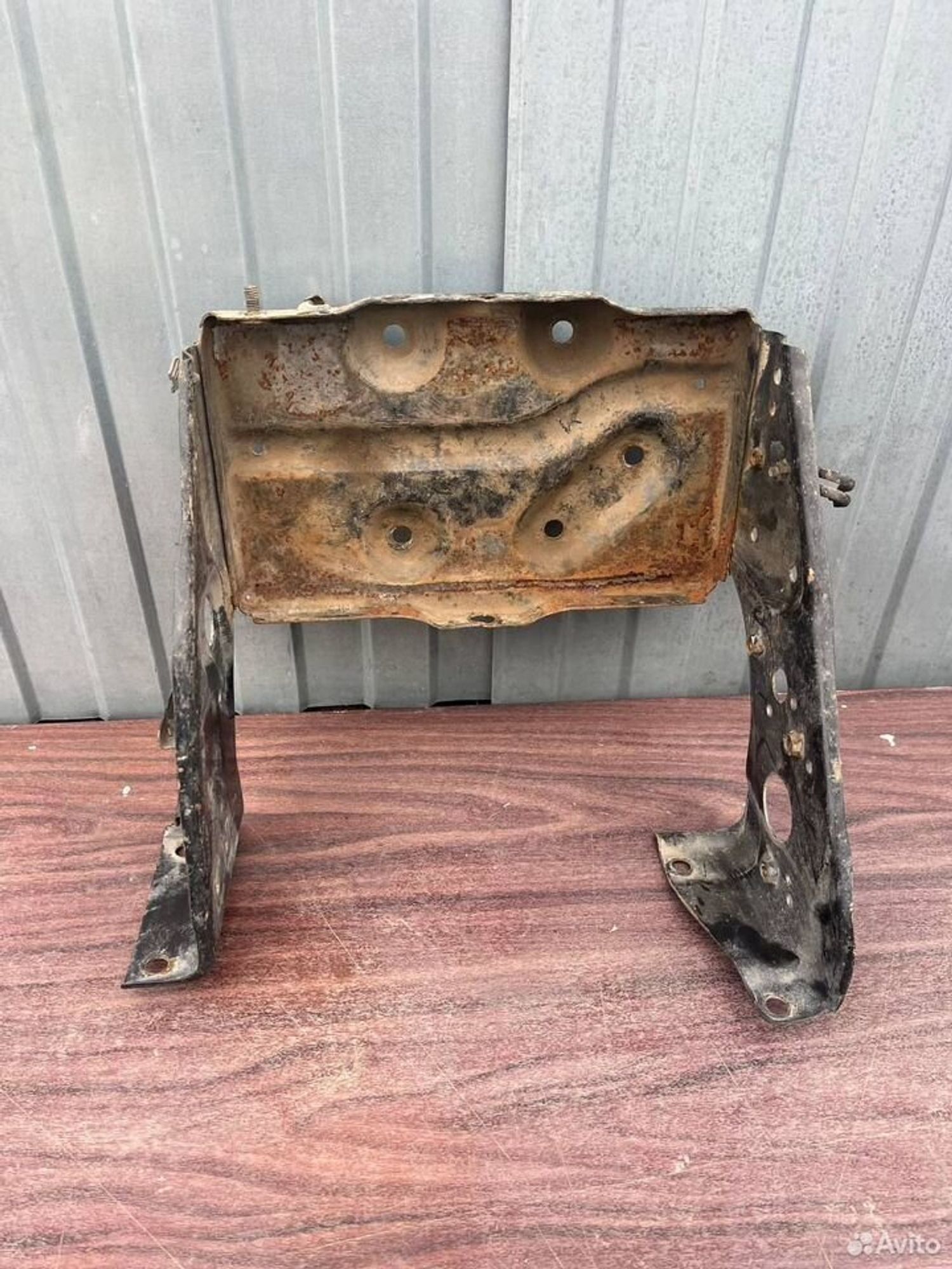 Площадка под аккумулятор Mitsubishi Pajero 2, 1000 рублей, Семиозерка