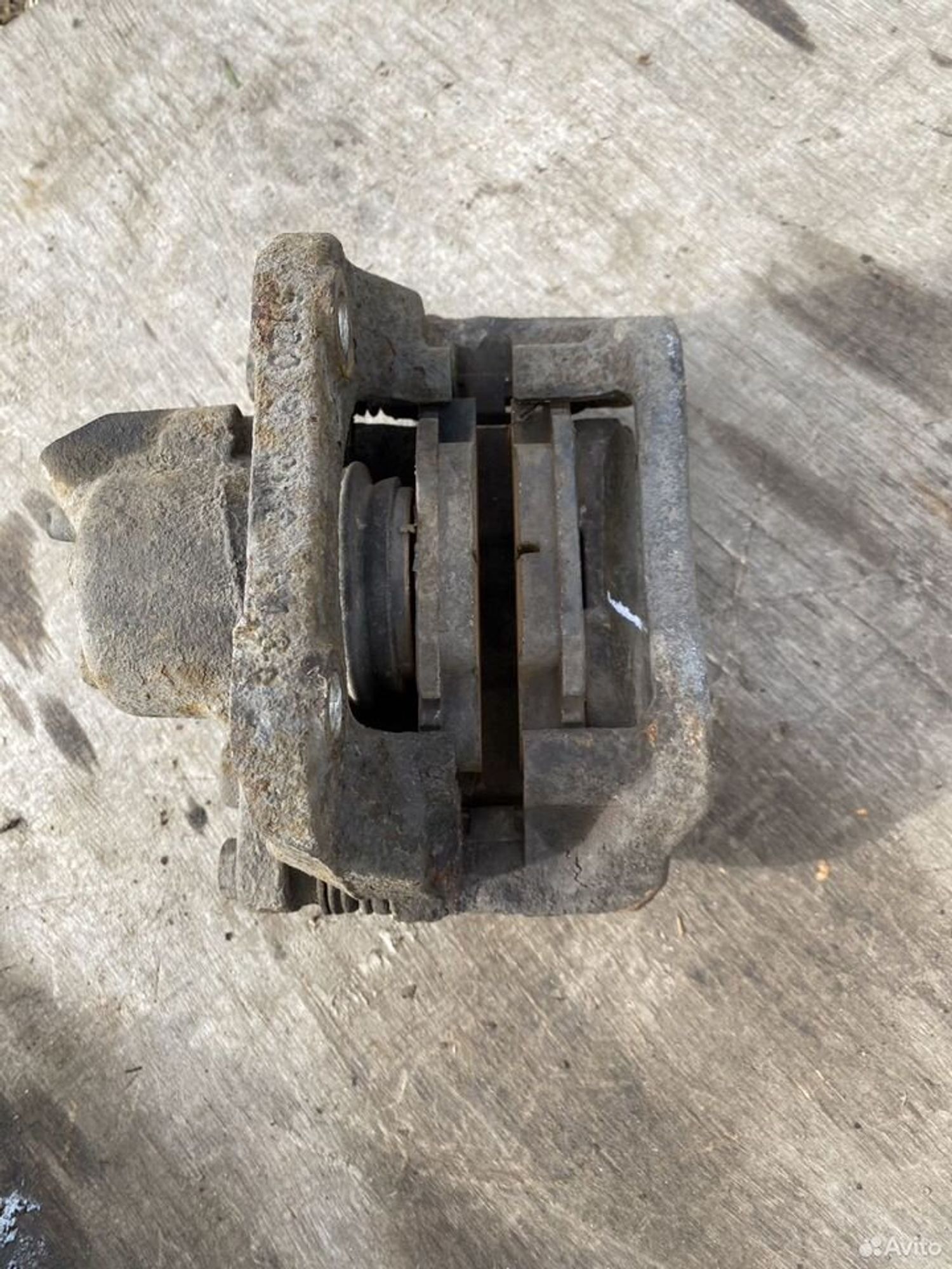 Суппорт передний правый logan, 1800 рублей, Семиозерка